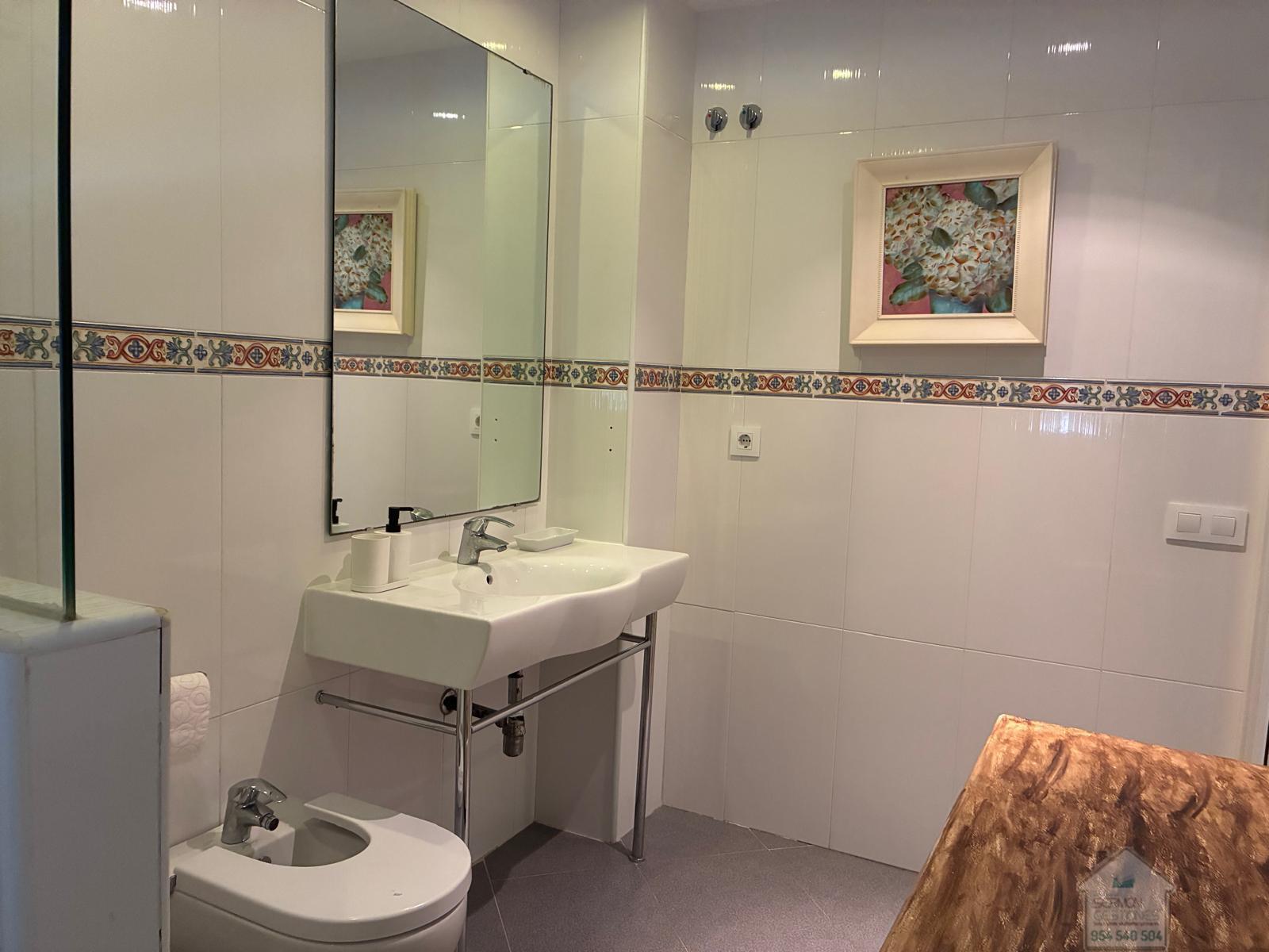 For rent of flat in Sevilla