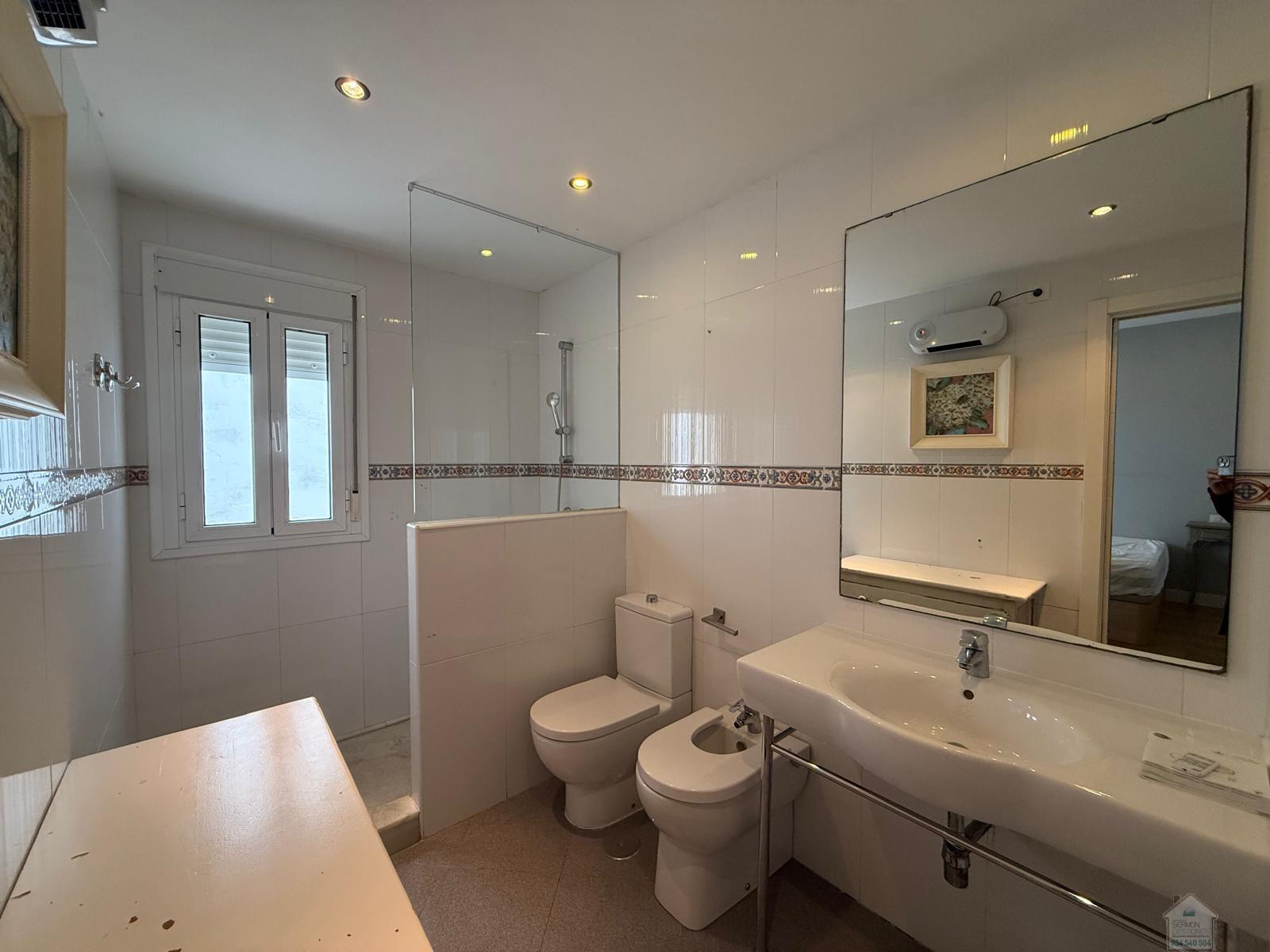For rent of flat in Sevilla