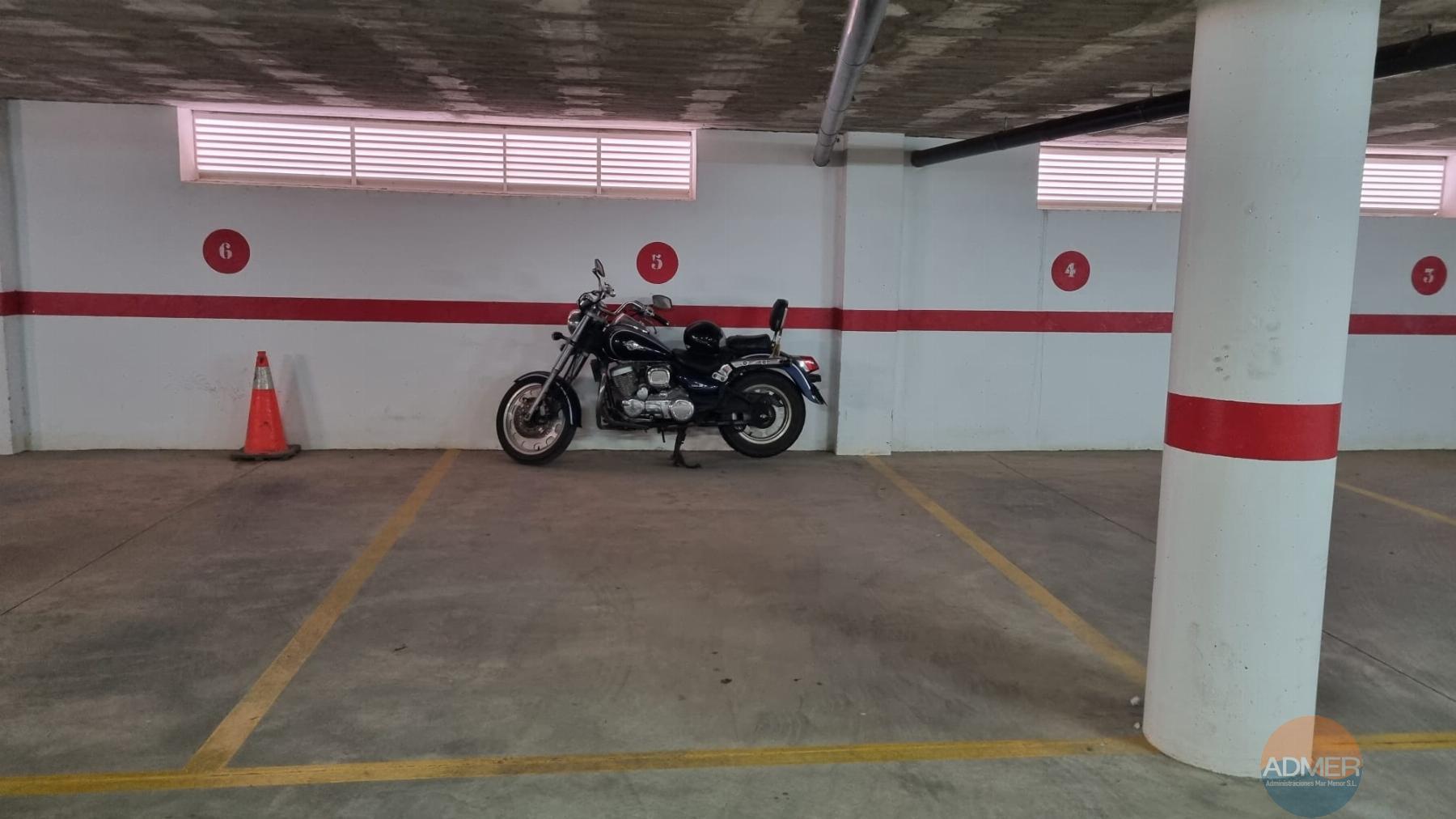 For sale of garage in Santiago de la Ribera