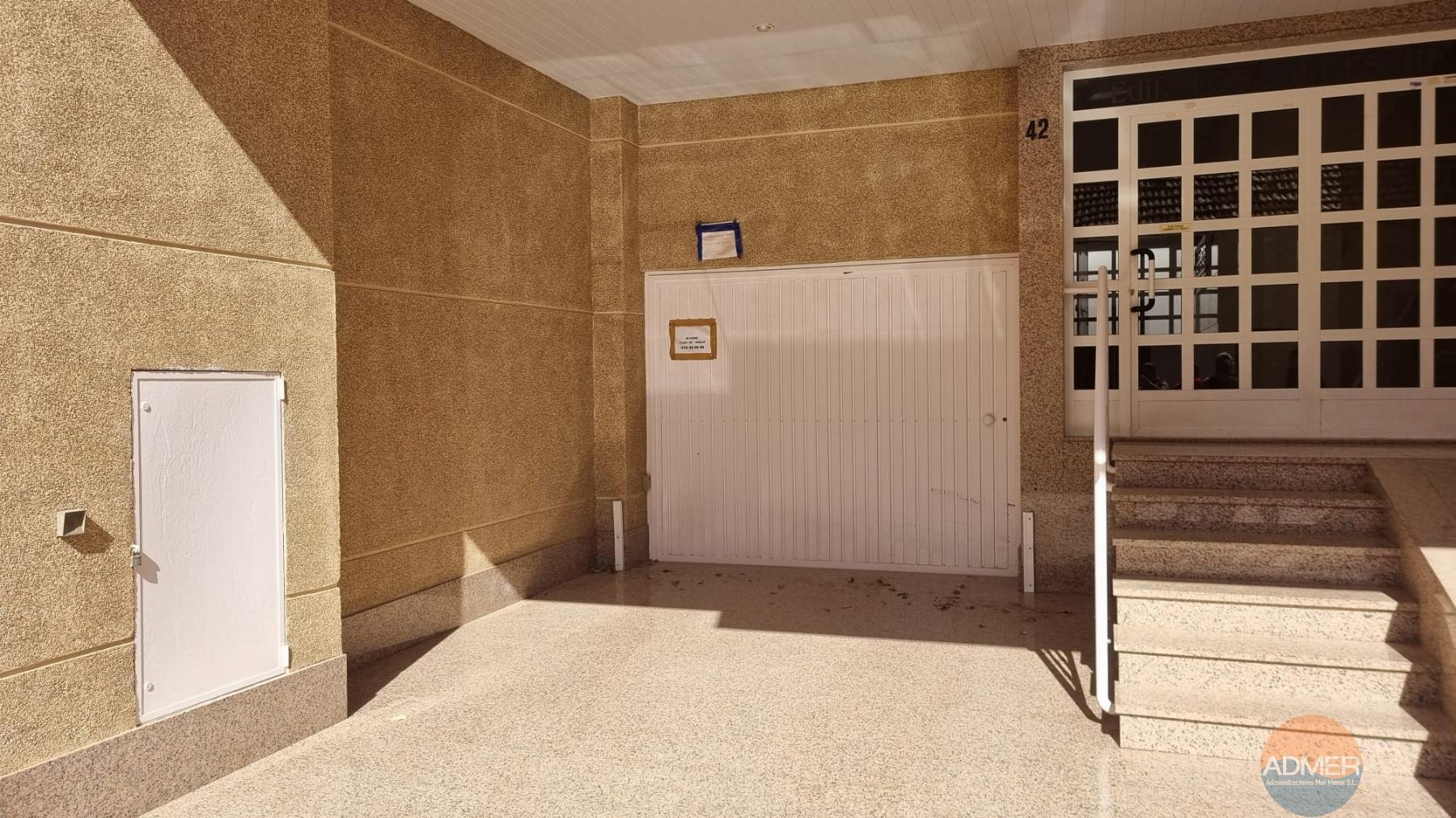For sale of garage in Santiago de la Ribera