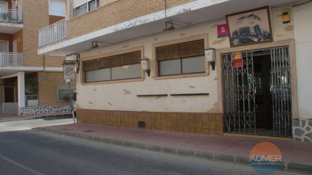 Venta de local comercial en Santiago de la Ribera