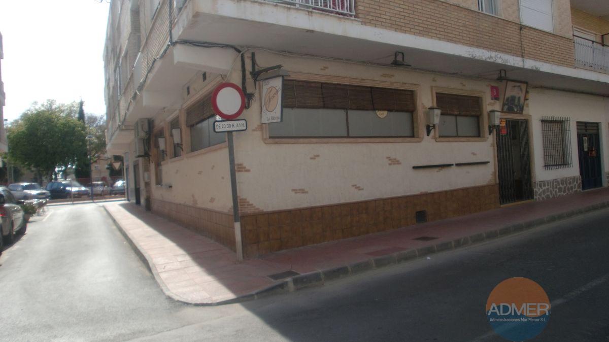 Venta de local comercial en Santiago de la Ribera