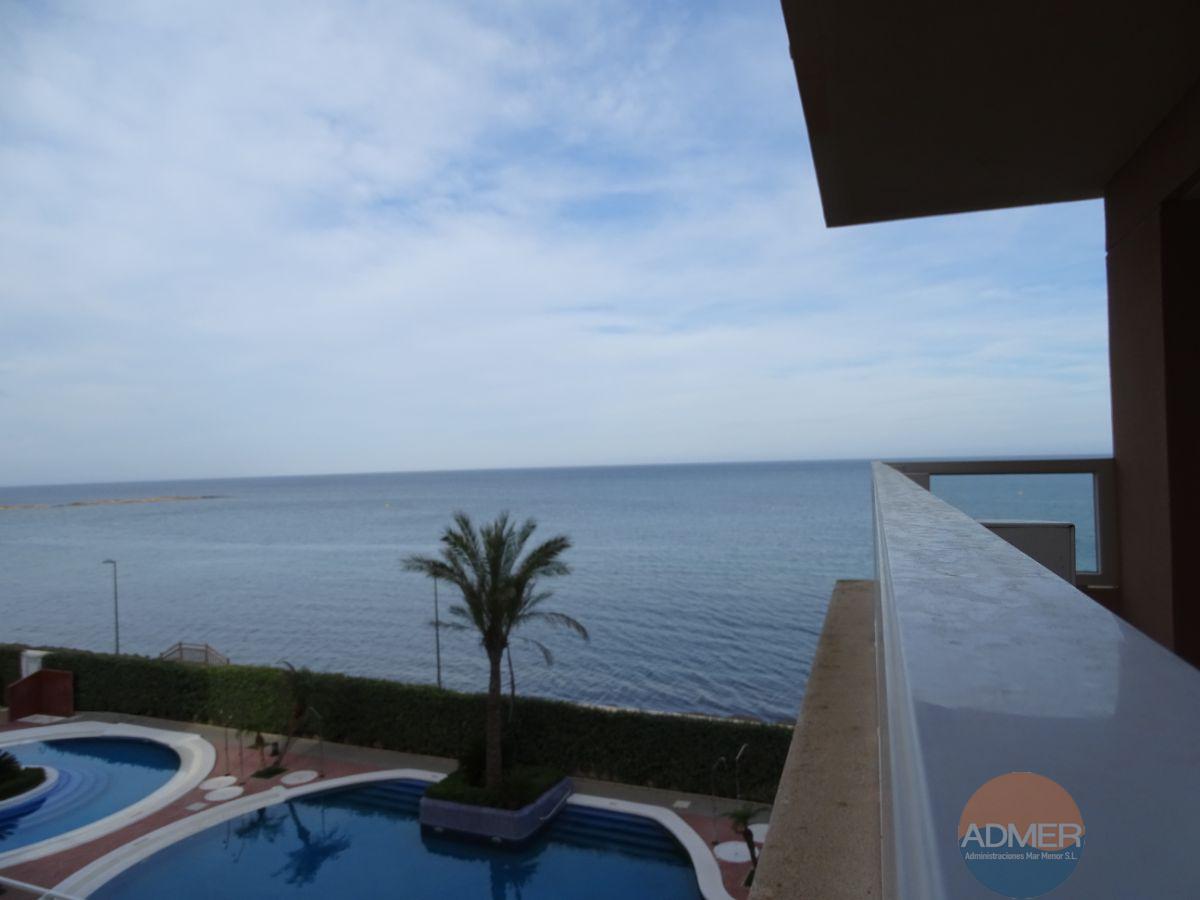 For sale of apartment in La Manga del Mar Menor