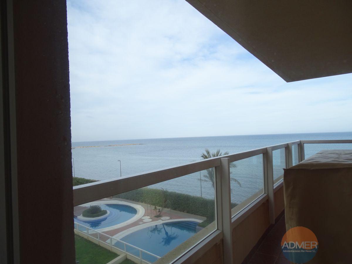 For sale of apartment in La Manga del Mar Menor