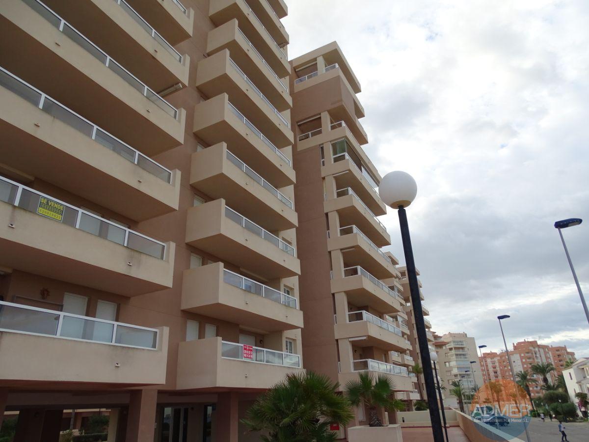 For sale of apartment in La Manga del Mar Menor