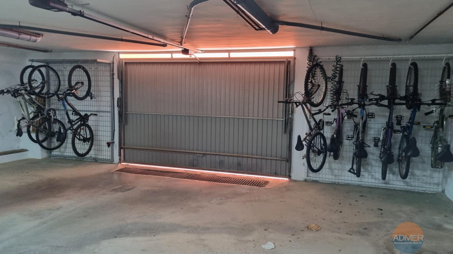 For sale of garage in Santiago de la Ribera