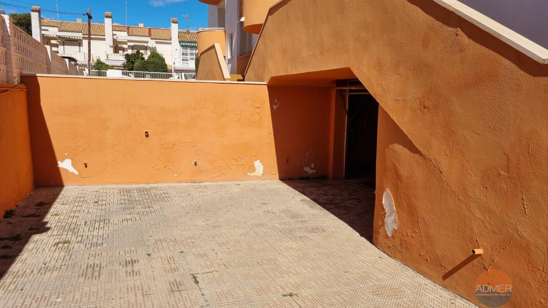 For sale of garage in Santiago de la Ribera