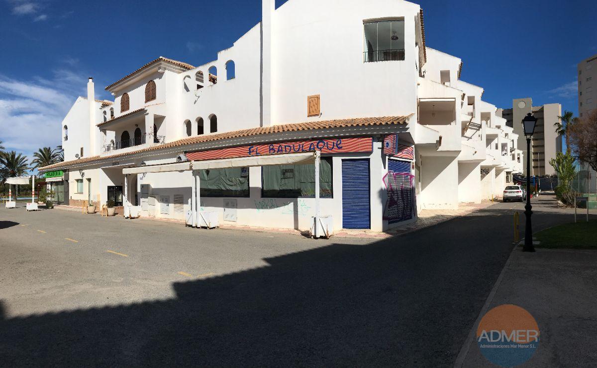 Venta de local comercial en La Manga del Mar Menor