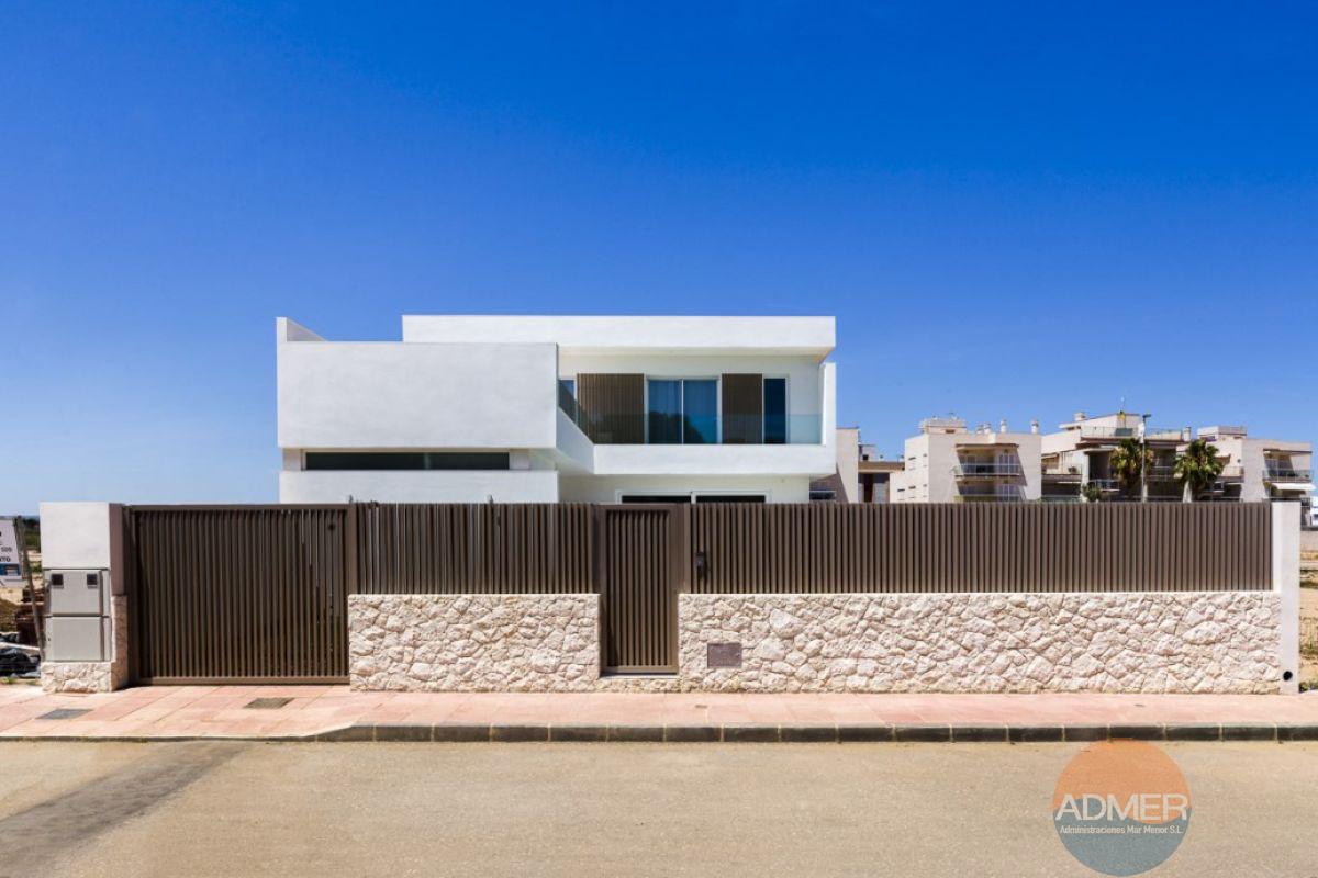 For sale of new build in Santiago de la Ribera