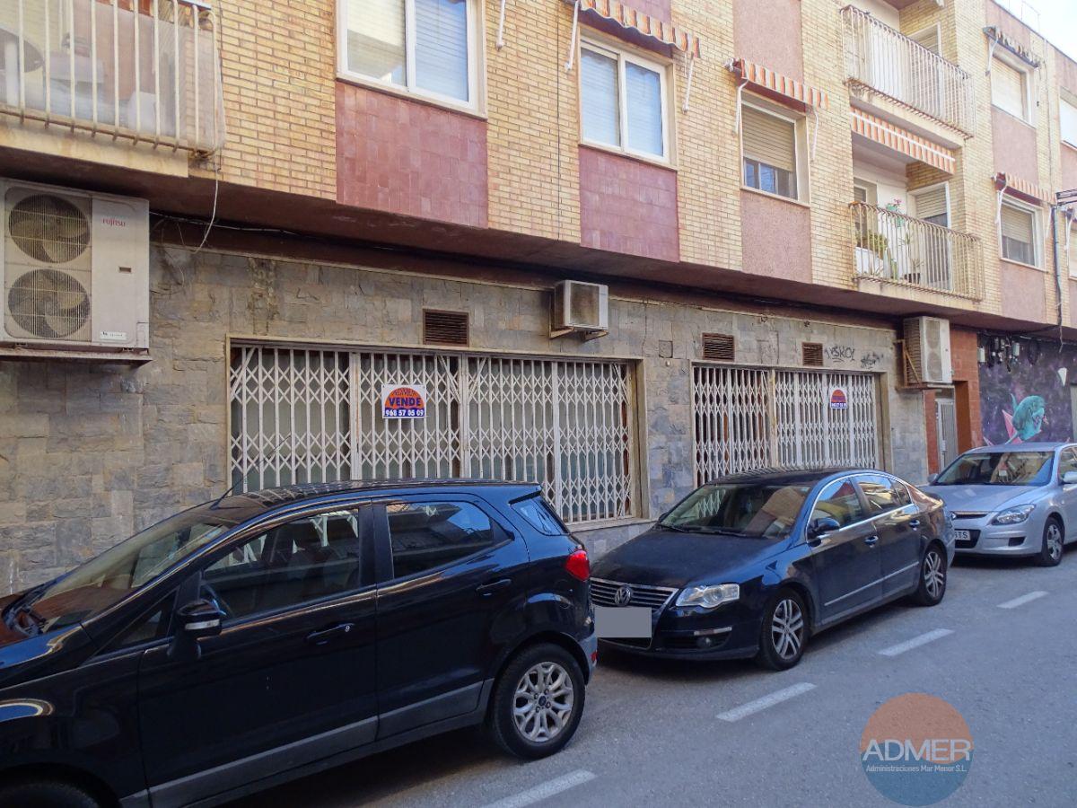 Venta de local comercial en Santiago de la Ribera