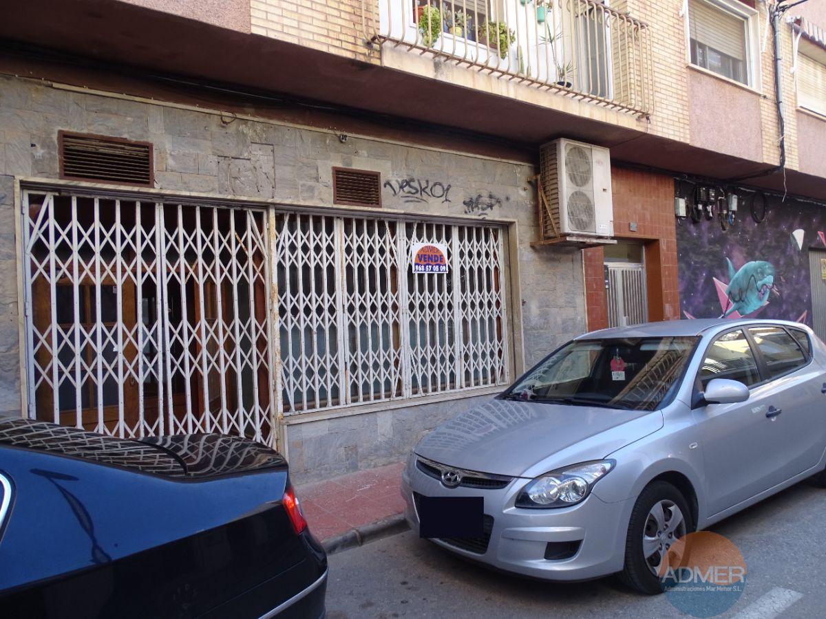 Venta de local comercial en Santiago de la Ribera