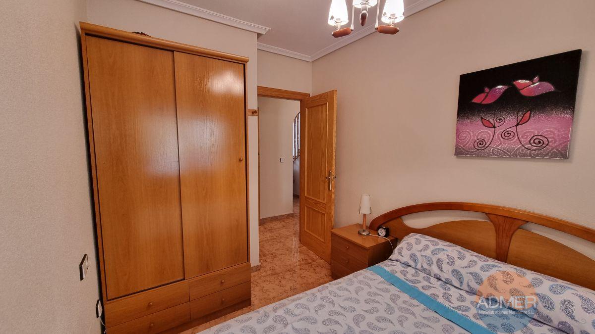 For sale of duplex in Los Alcázares