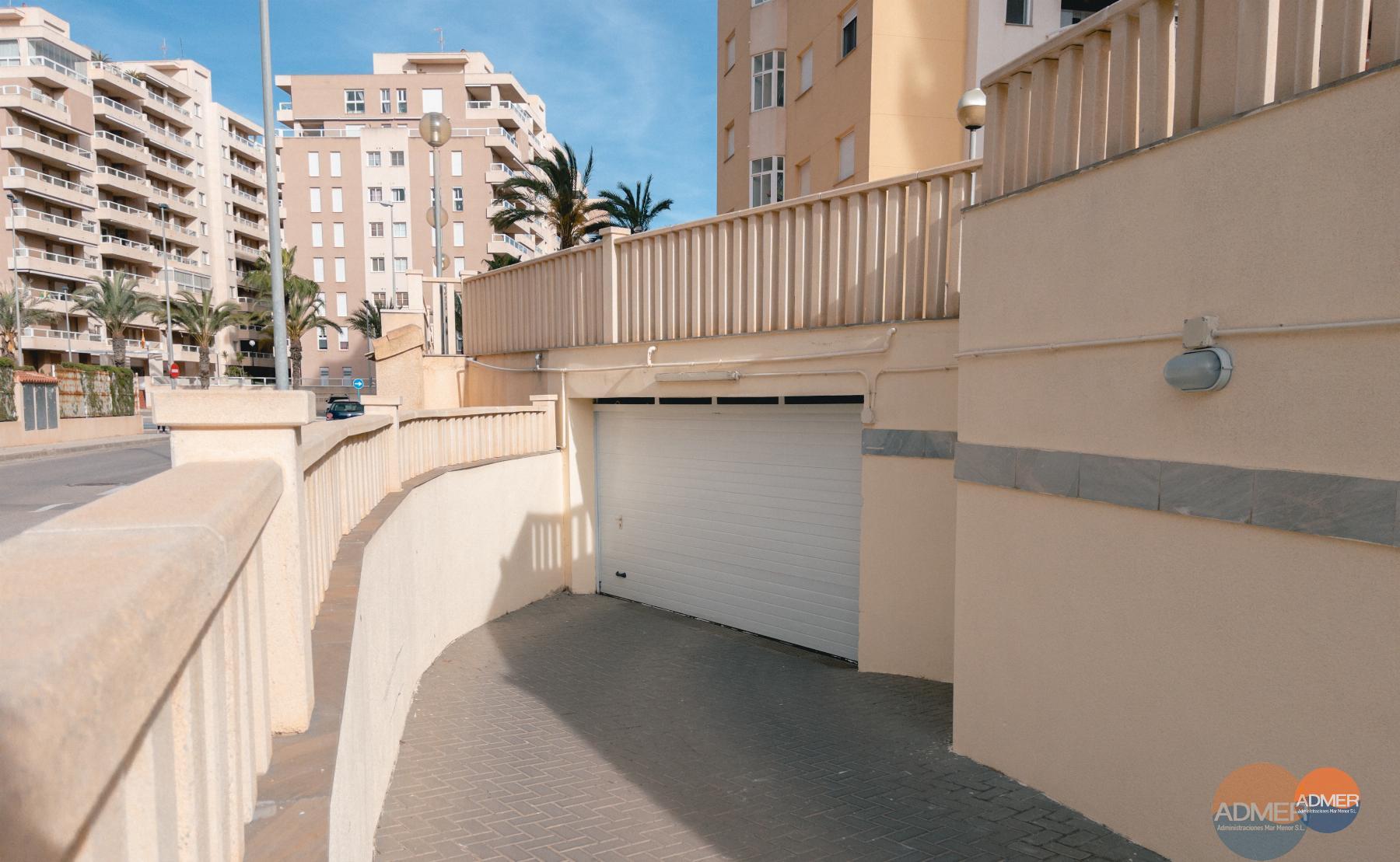 For sale of flat in La Manga del Mar Menor