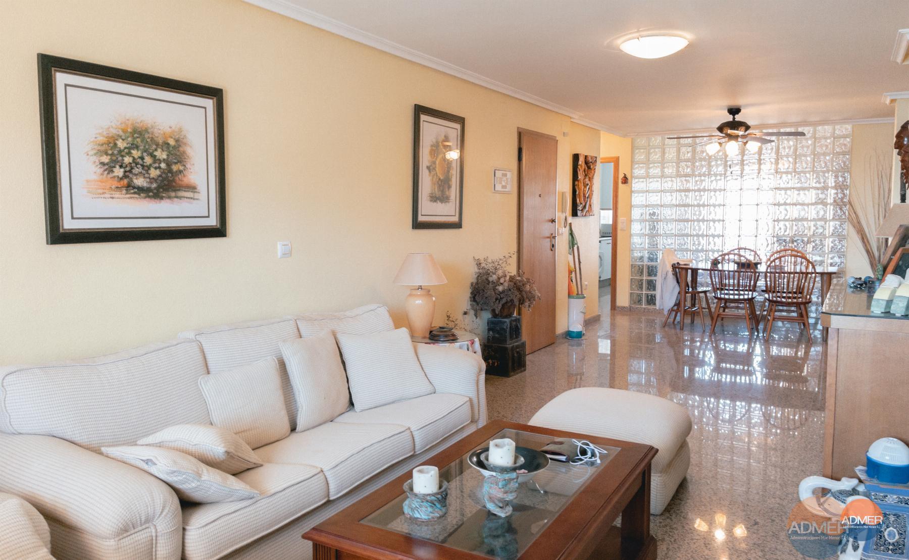 For sale of flat in La Manga del Mar Menor