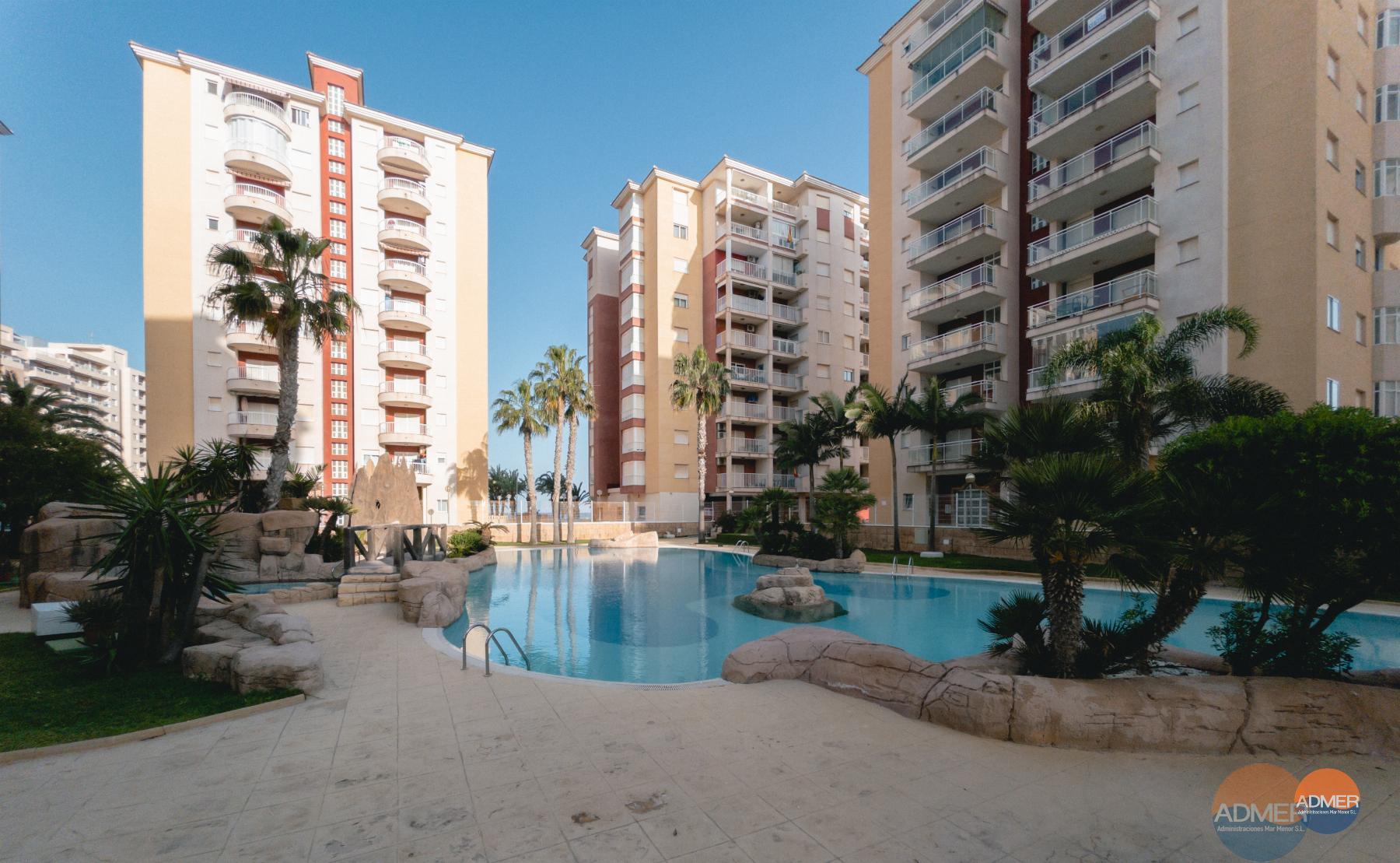 For sale of flat in La Manga del Mar Menor