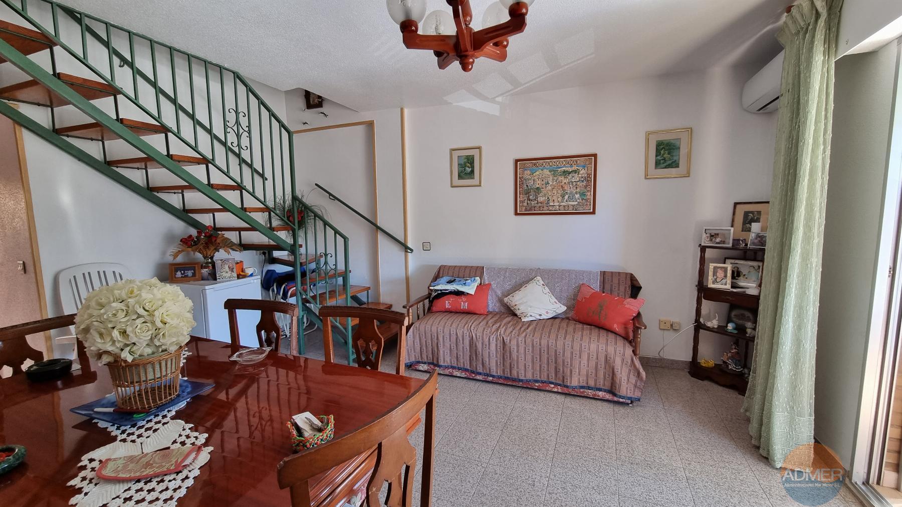 For sale of flat in Los Alcázares