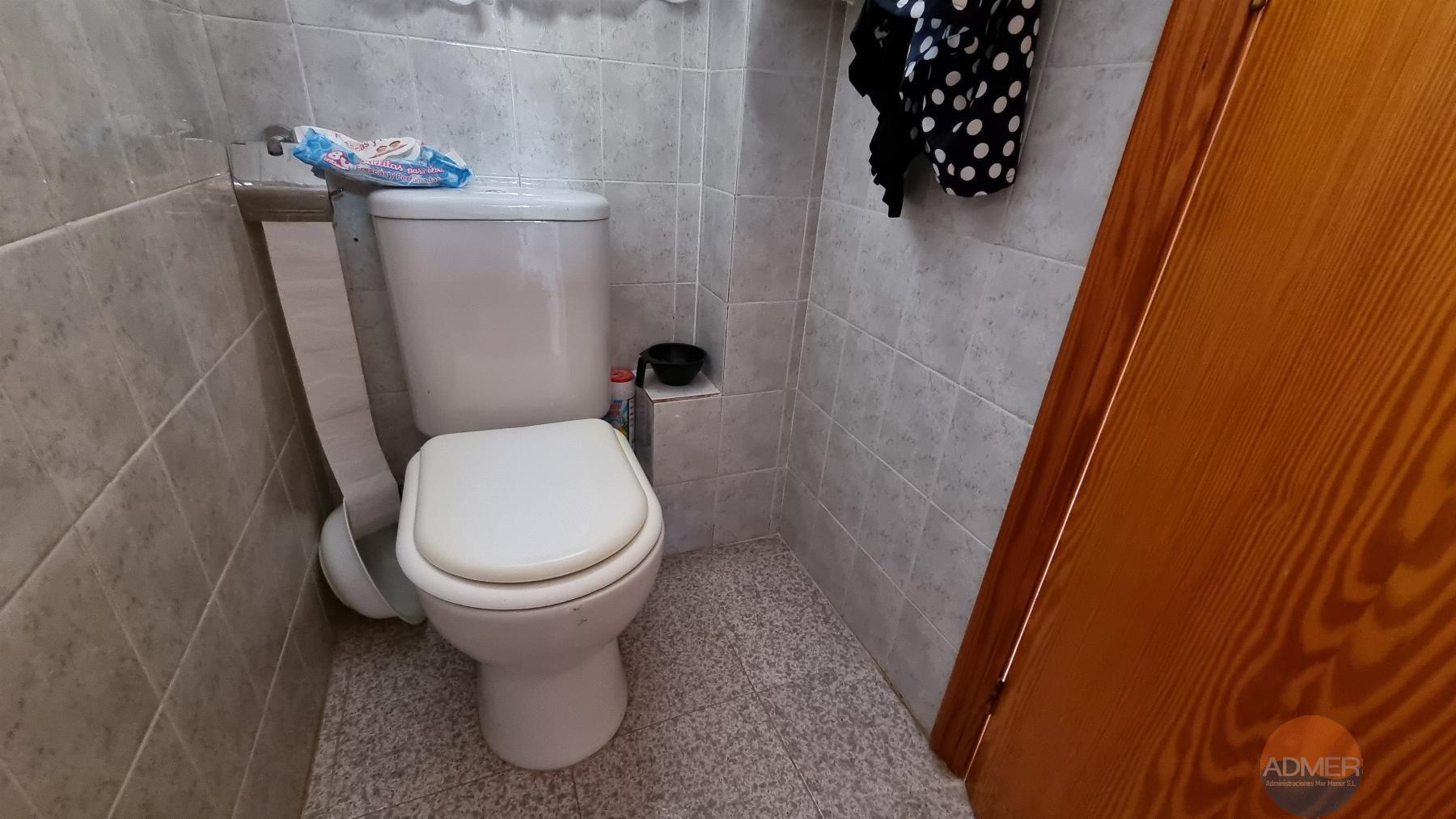 For sale of flat in Los Alcázares
