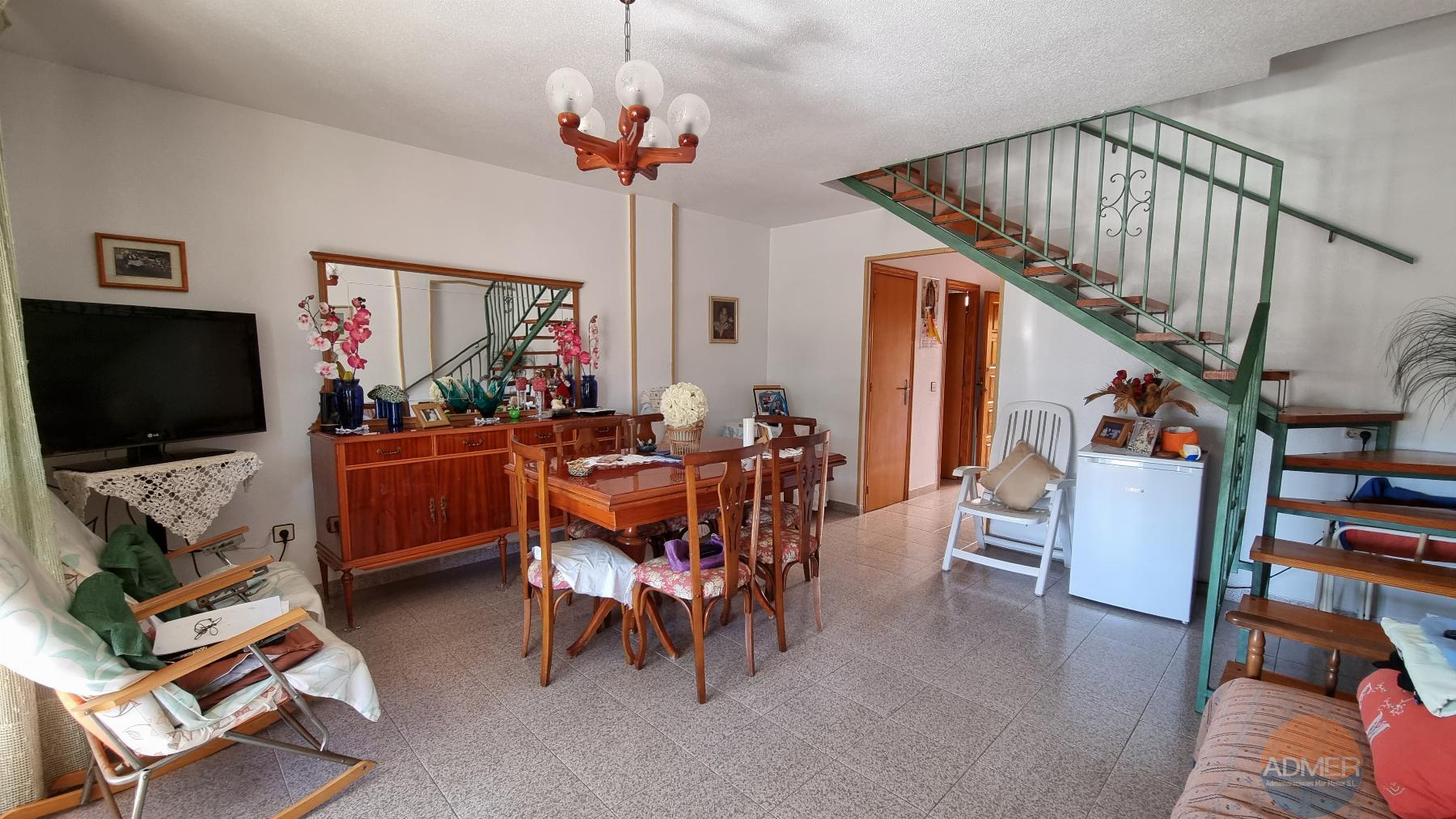 For sale of flat in Los Alcázares