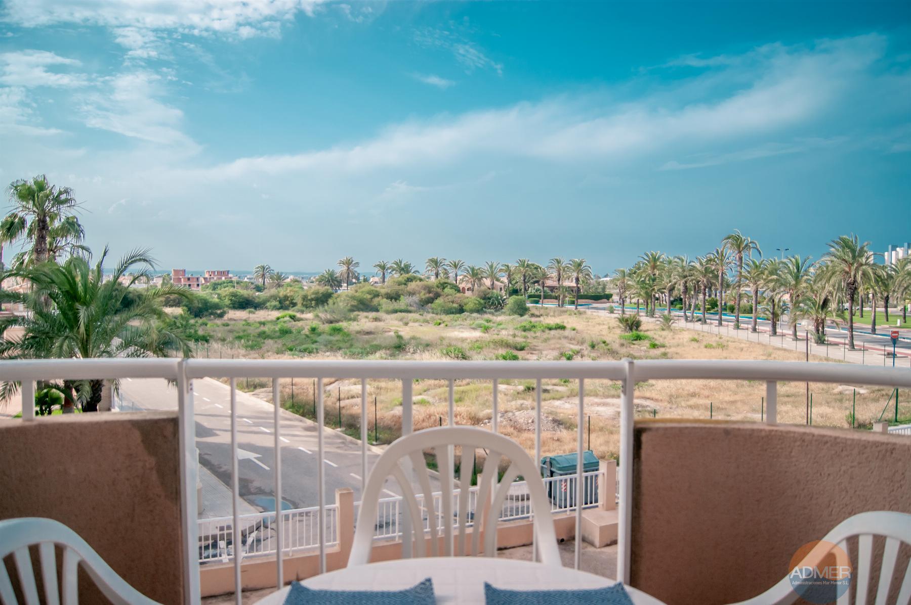 For sale of apartment in La Manga del Mar Menor
