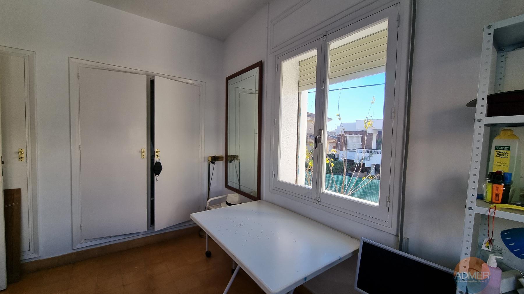 For sale of flat in Santiago de la Ribera