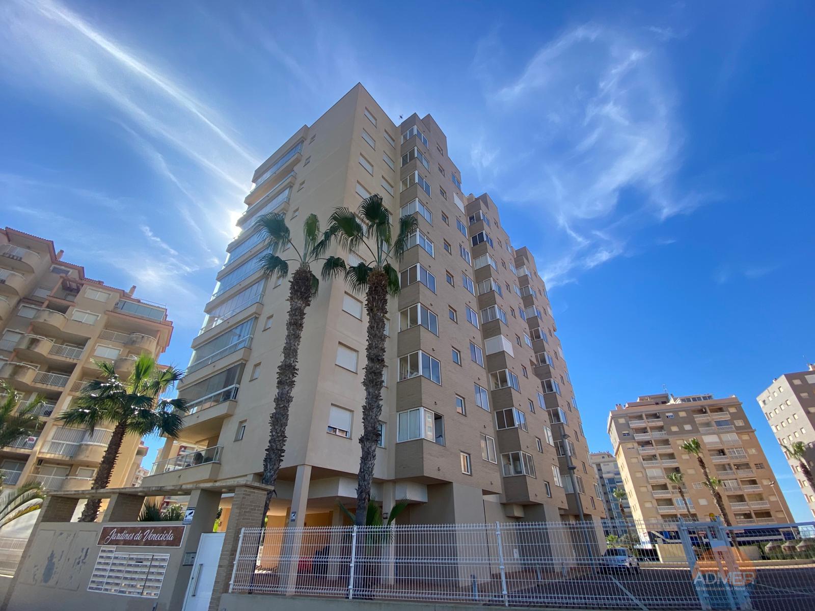 For sale of flat in La Manga del Mar Menor