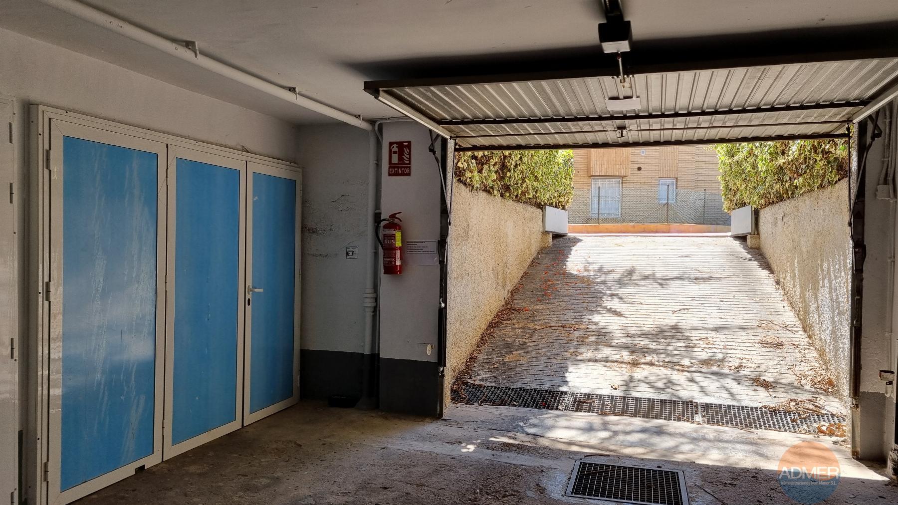 Venta de garaje en Santiago de la Ribera