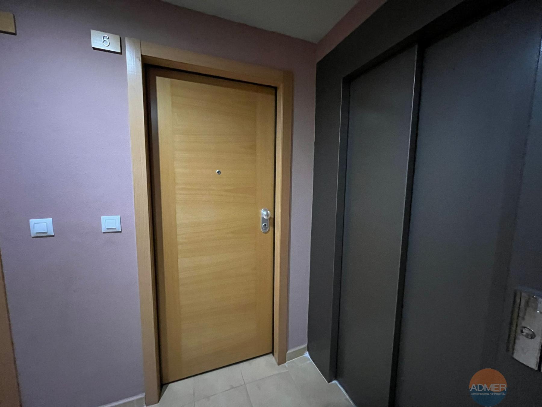 For sale of flat in La Manga del Mar Menor