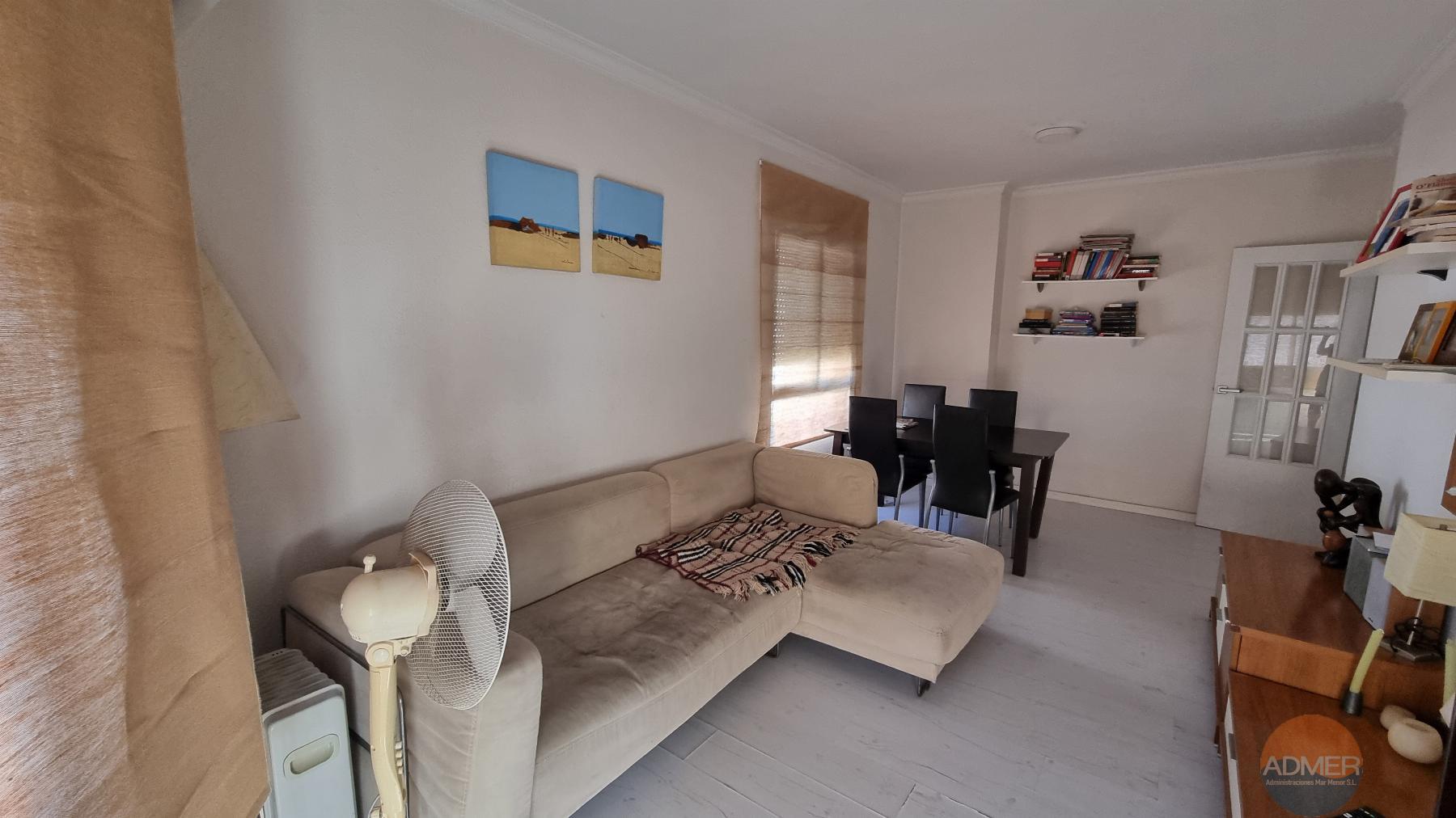 Venta de piso en Santiago de la Ribera