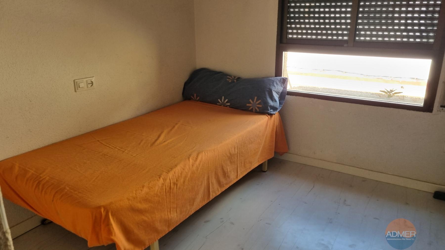 Venta de piso en Santiago de la Ribera