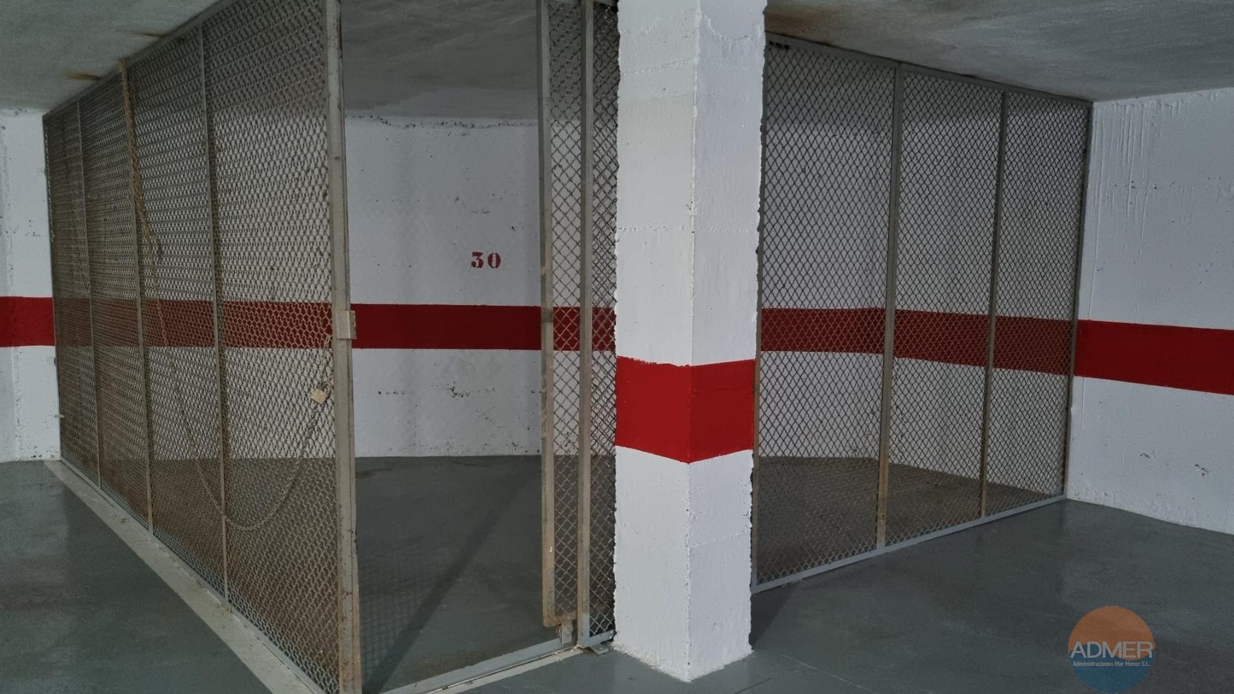 Venta de garaje en Santiago de la Ribera