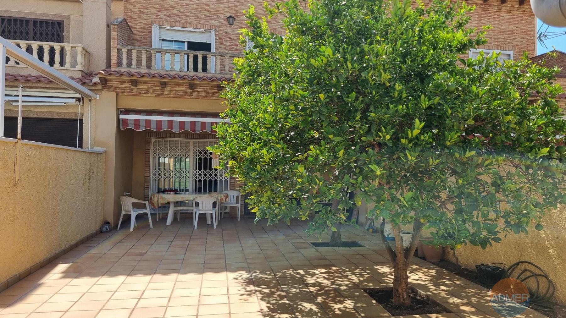 For sale of house in Santiago de la Ribera