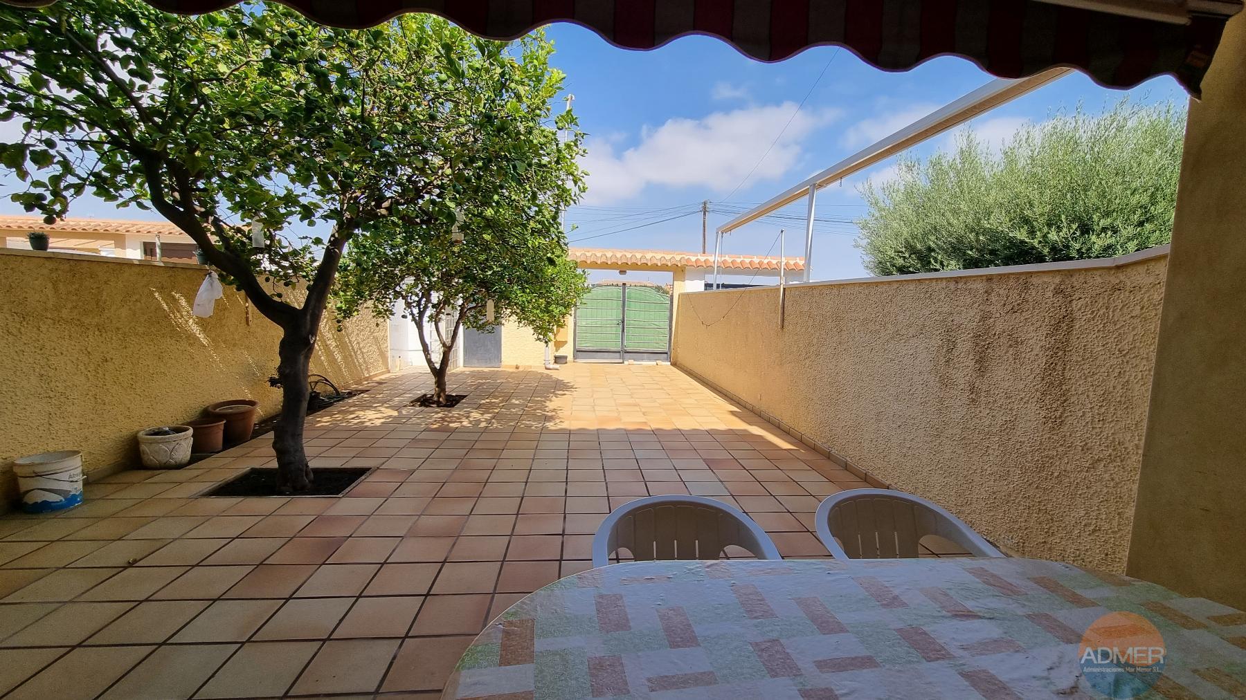 For sale of house in Santiago de la Ribera