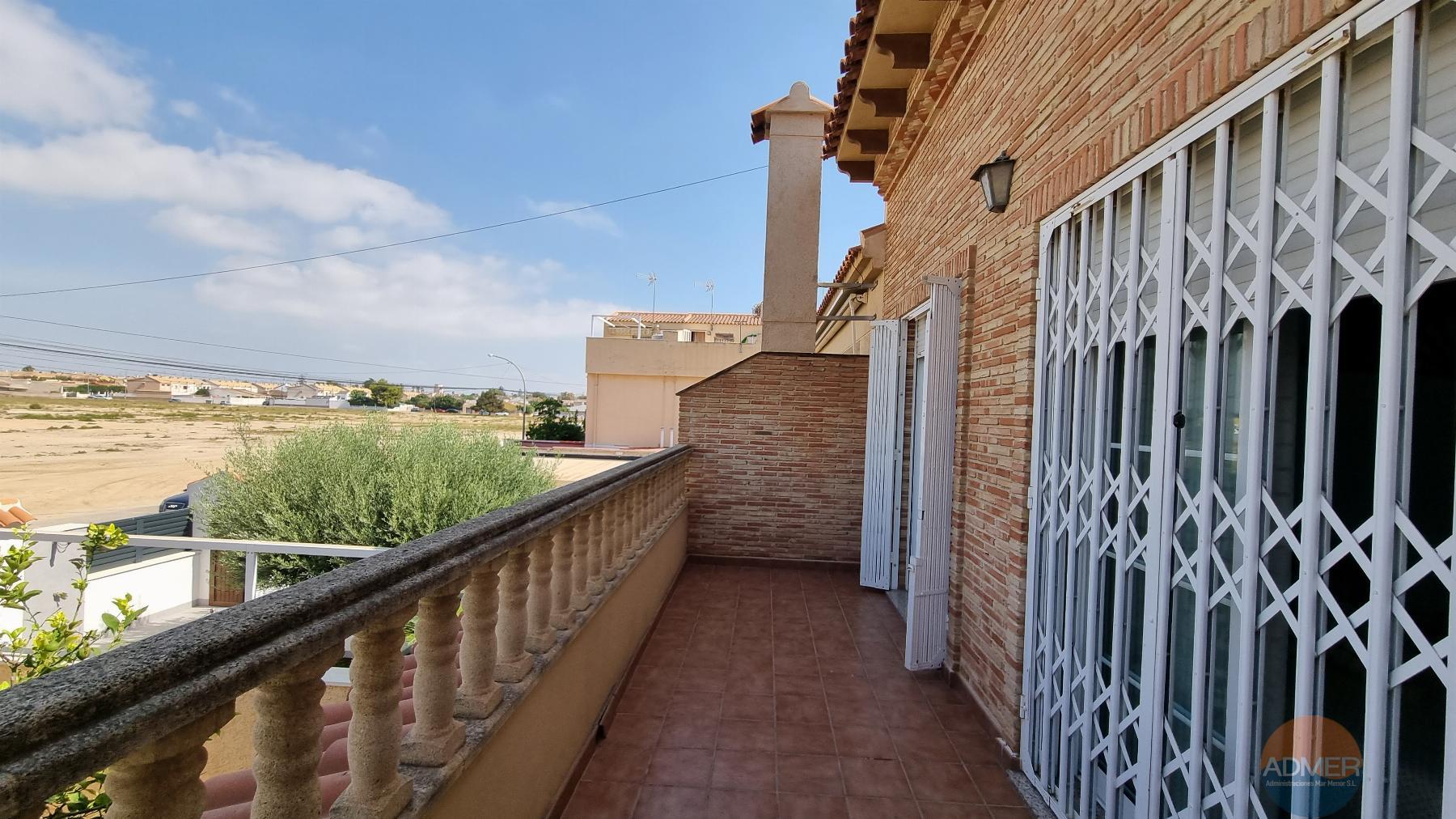 For sale of house in Santiago de la Ribera
