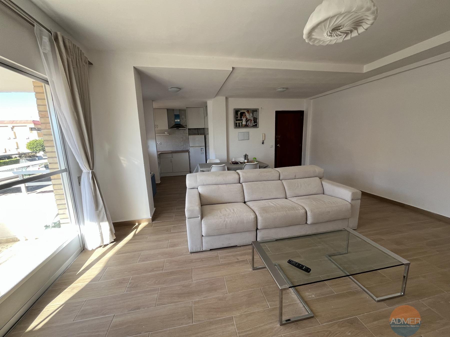 Venta de piso en Santiago de la Ribera