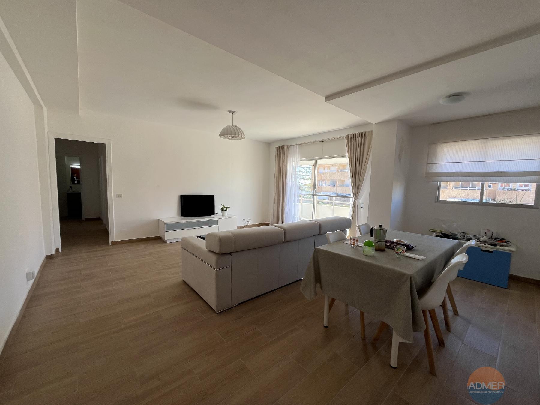 Venta de piso en Santiago de la Ribera