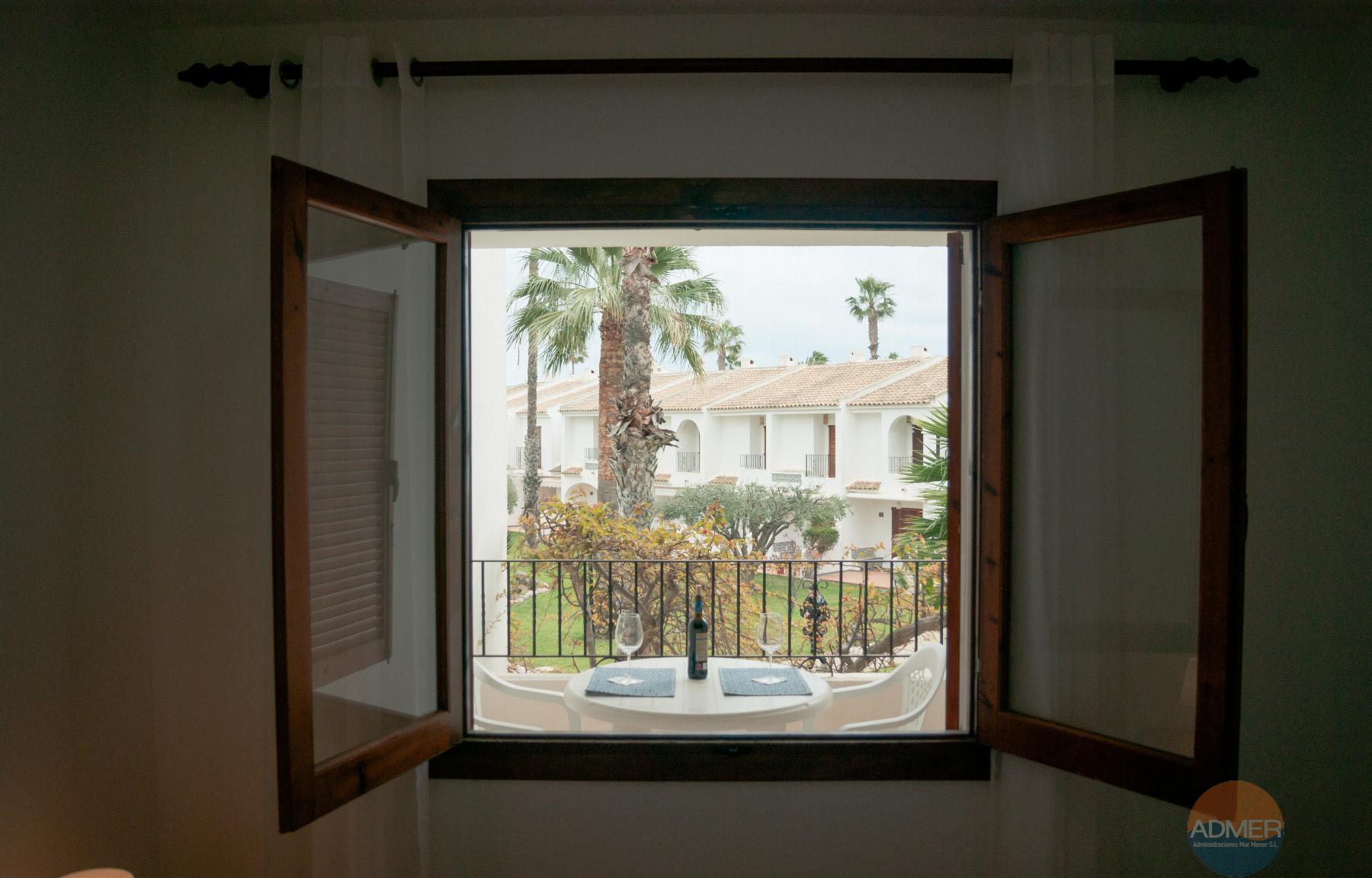 For sale of apartment in La Manga del Mar Menor
