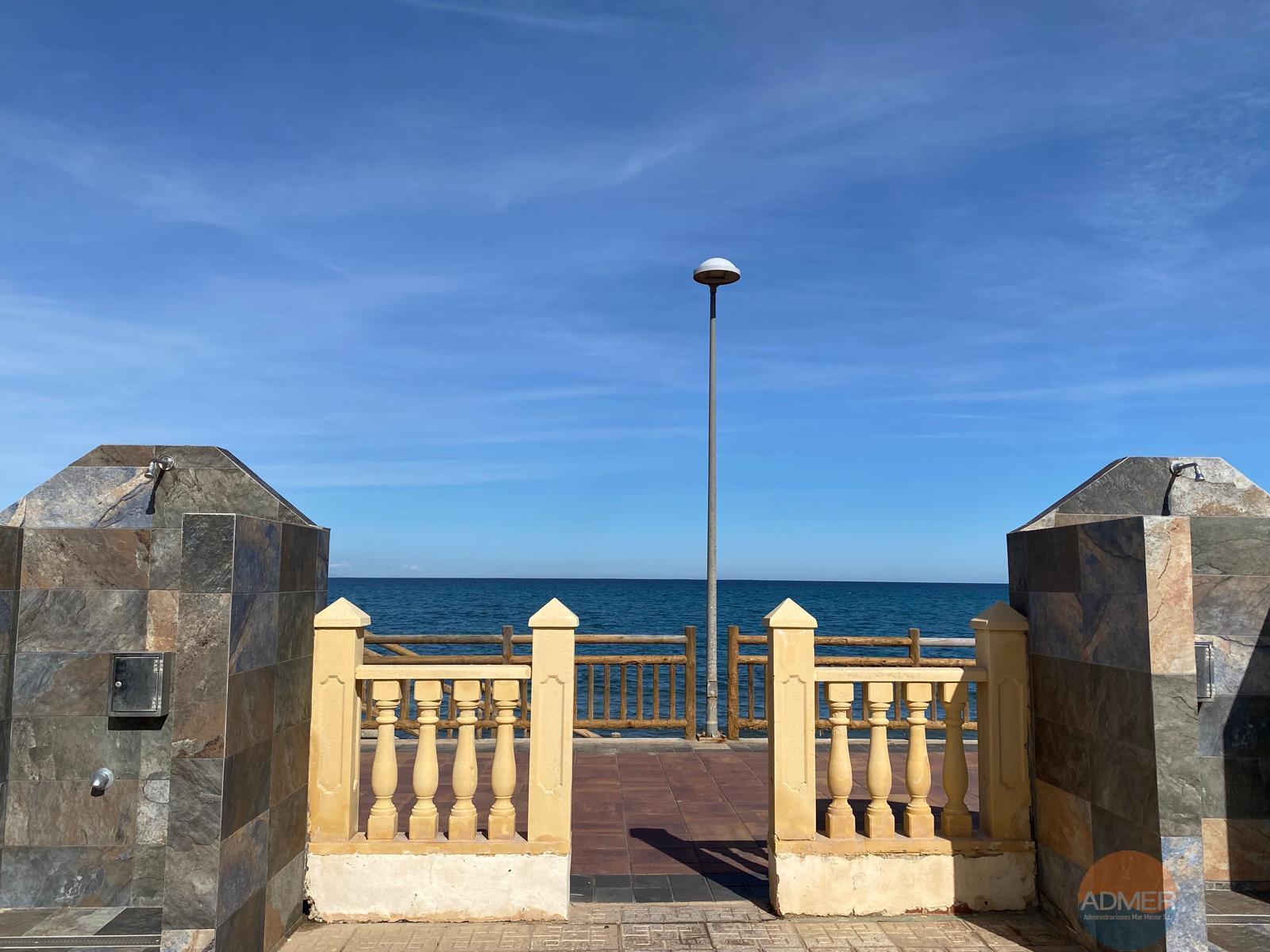 For sale of flat in La Manga del Mar Menor