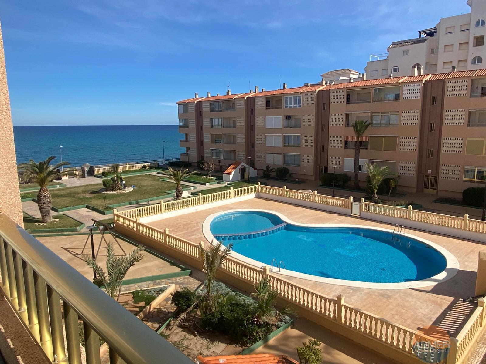 For sale of flat in La Manga del Mar Menor