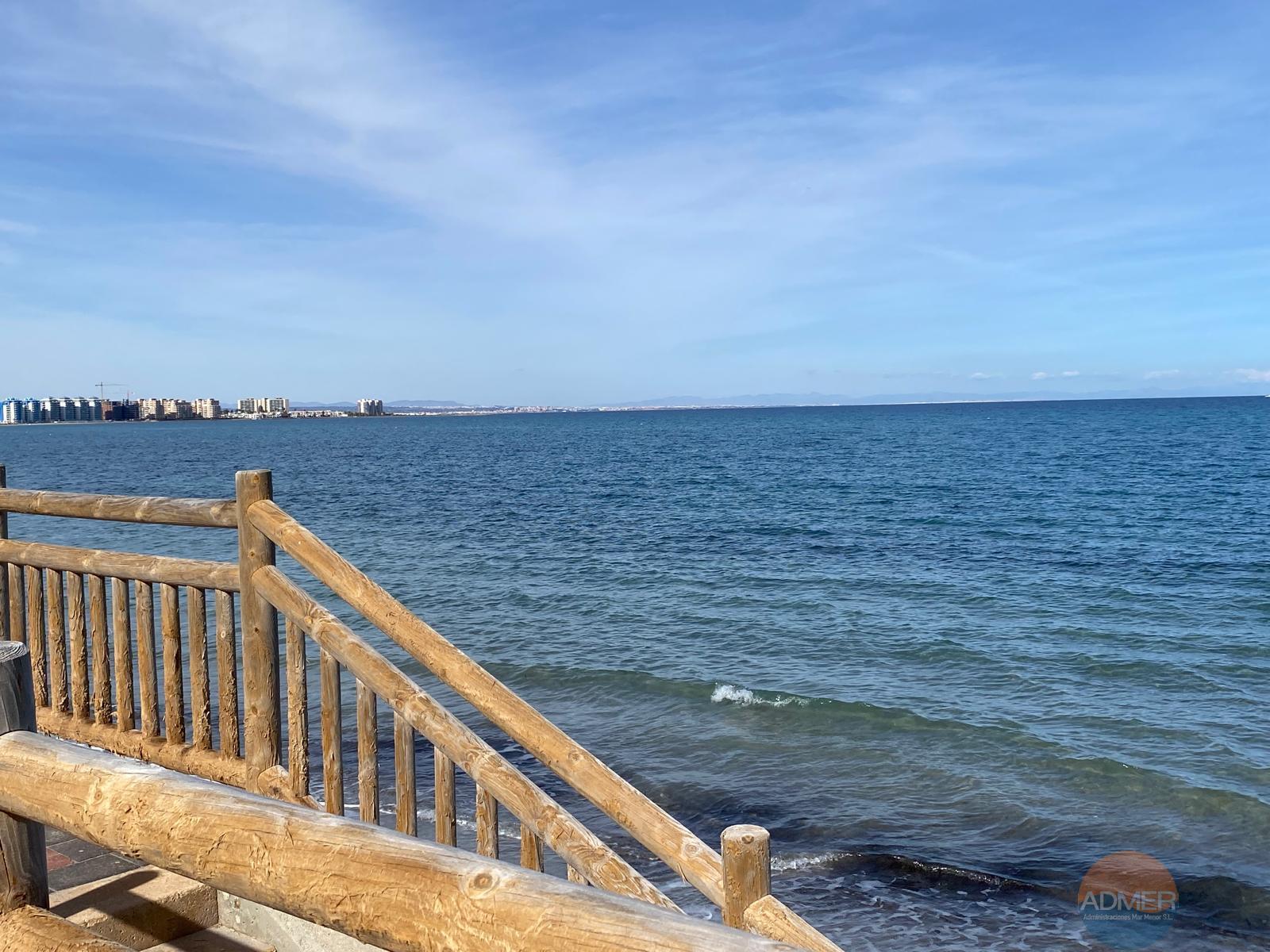 For sale of flat in La Manga del Mar Menor
