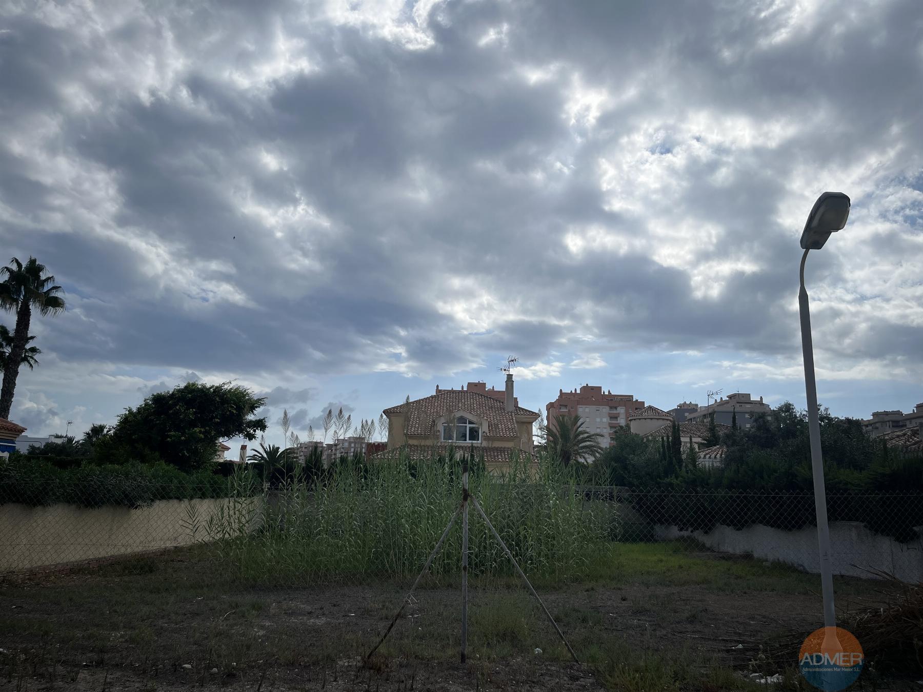 Venta de terreno en La Manga del Mar Menor