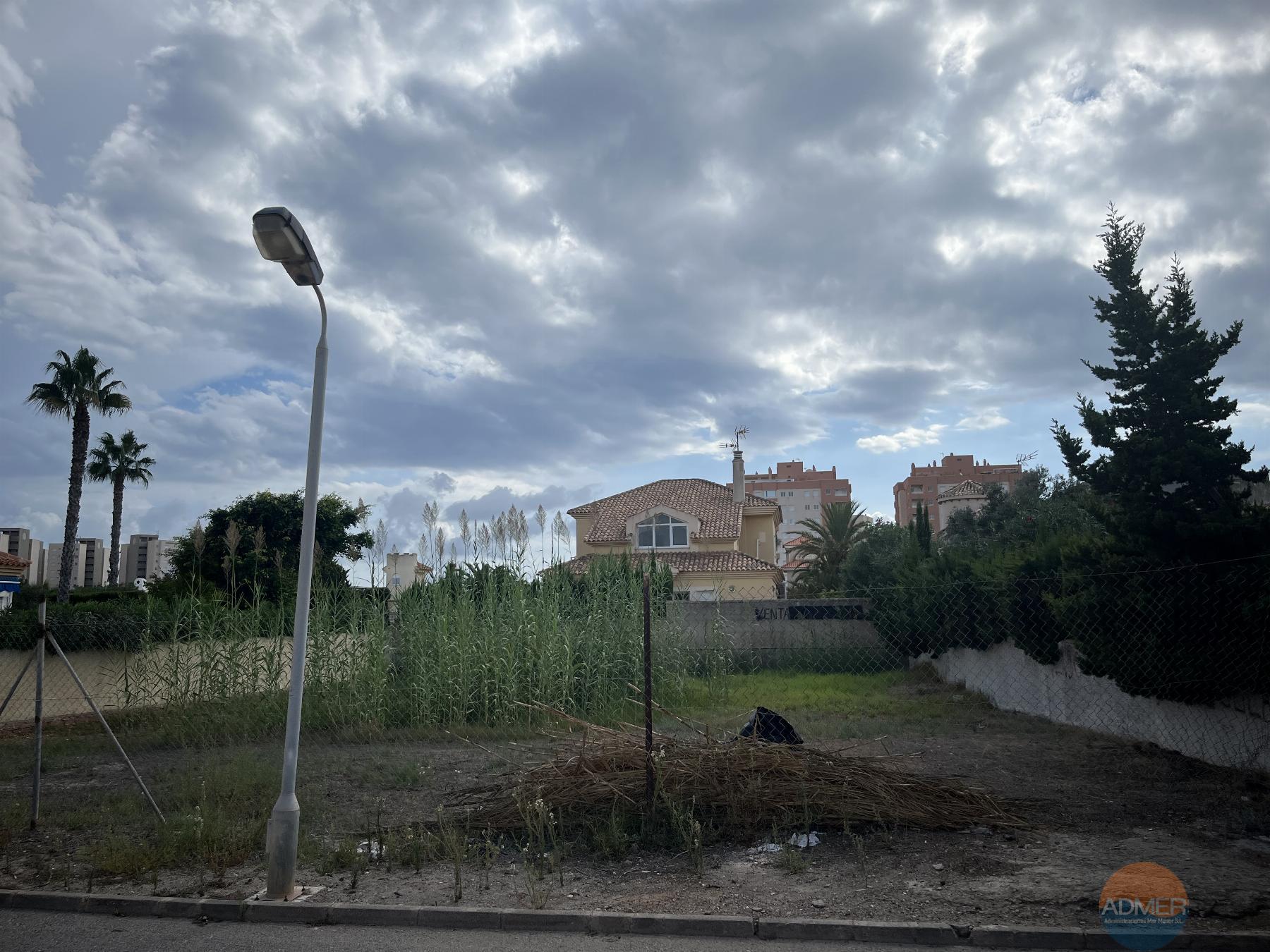 Venta de terreno en La Manga del Mar Menor