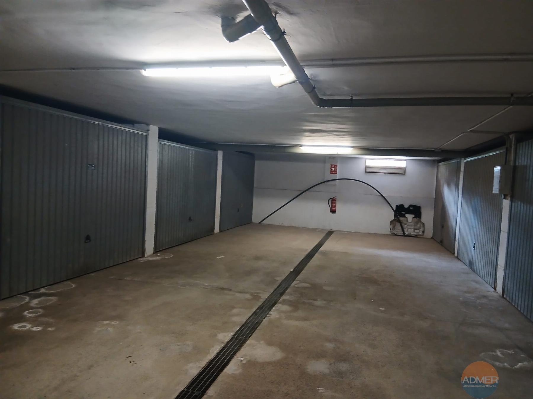 Venta de garaje en La Manga del Mar Menor