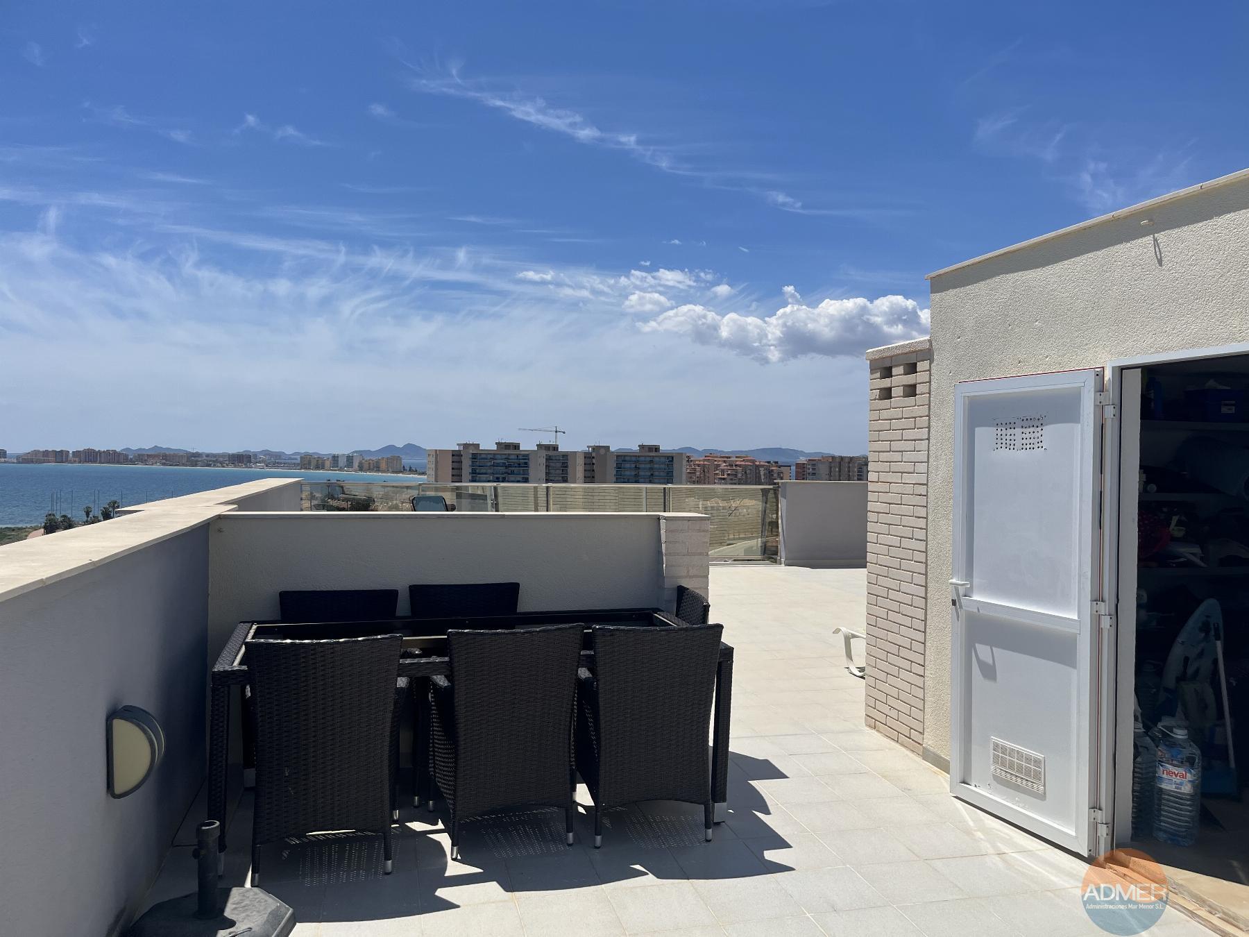 For sale of flat in La Manga del Mar Menor