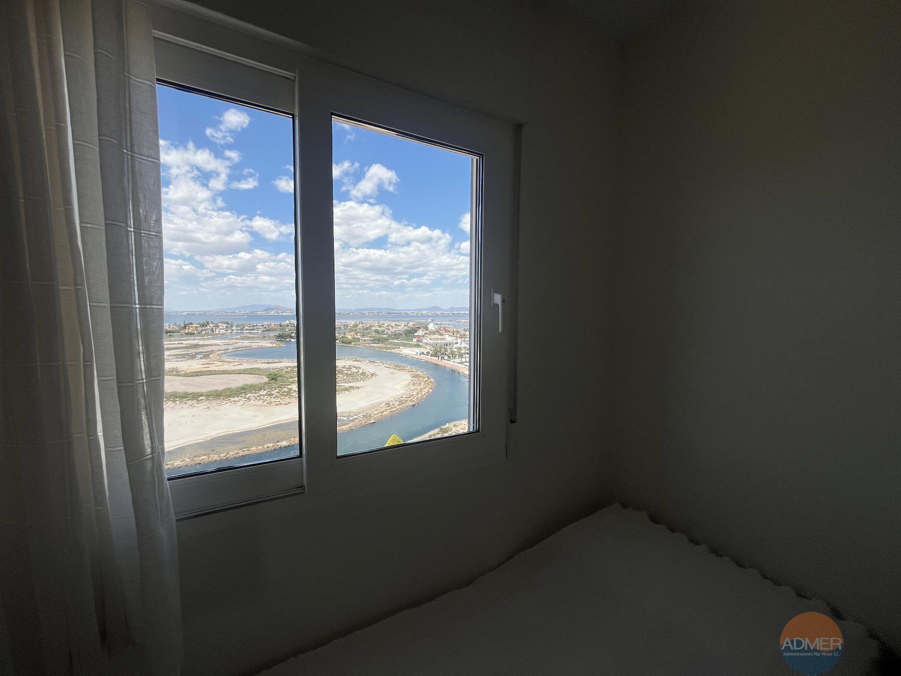 For sale of flat in La Manga del Mar Menor
