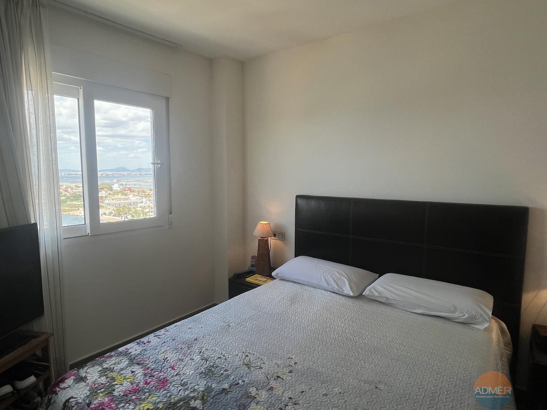 For sale of flat in La Manga del Mar Menor