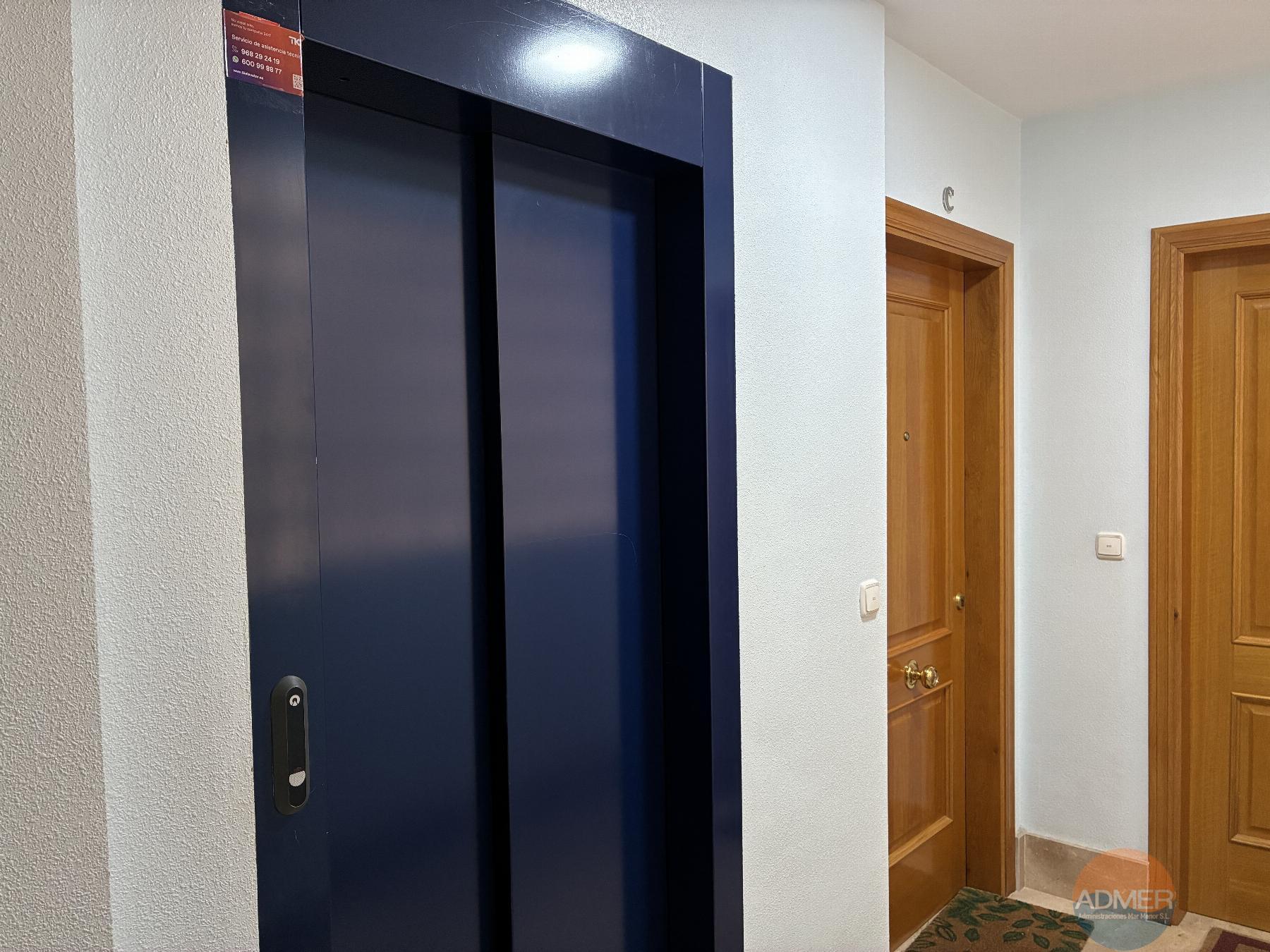 Venta de piso en Santiago de la Ribera