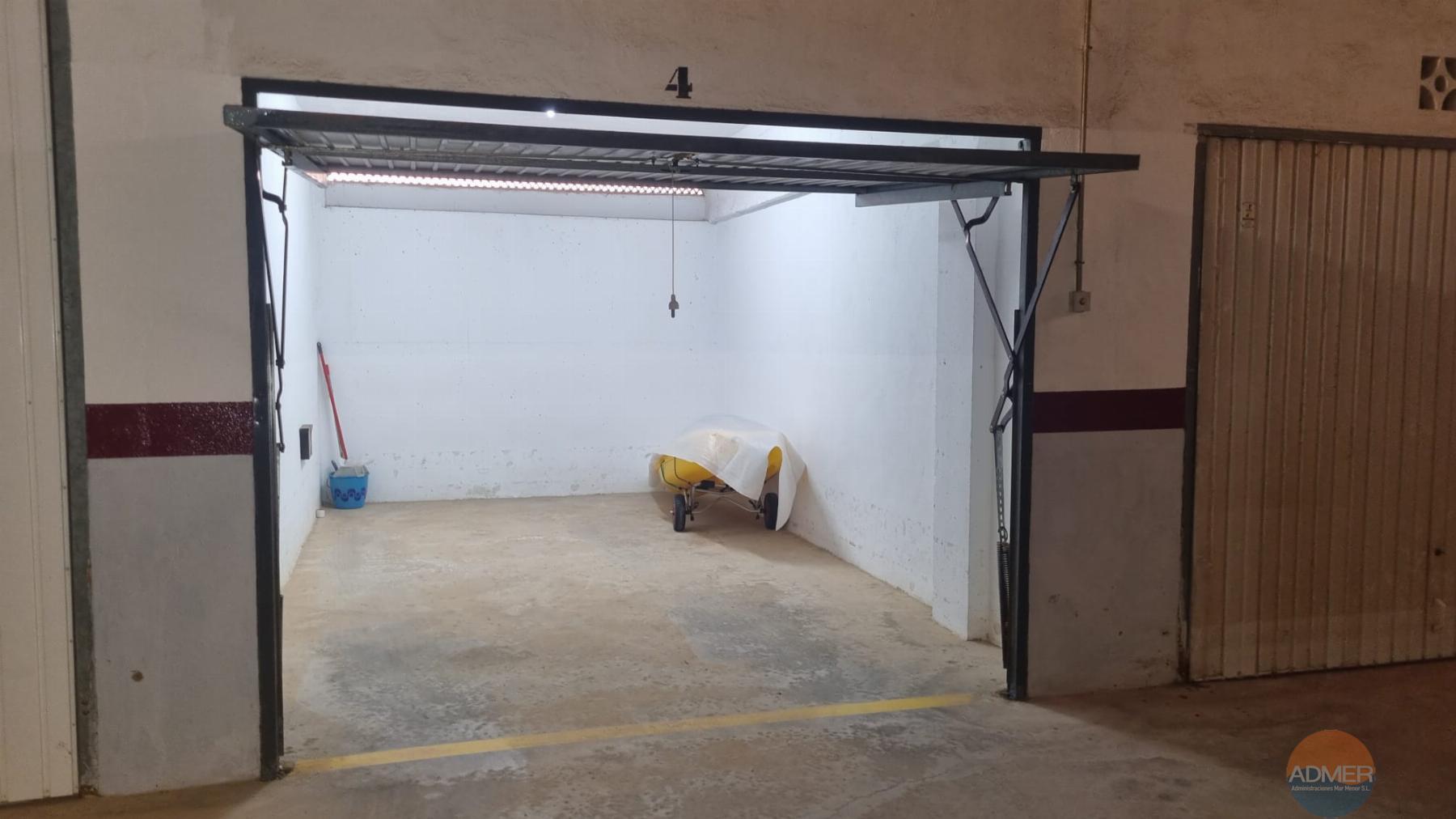 Venta de garaje en Santiago de la Ribera