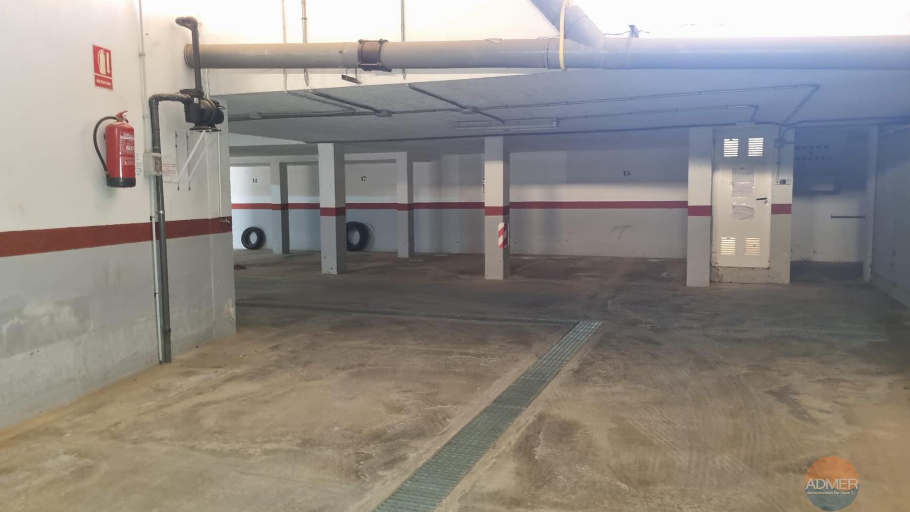 Venta de garaje en Santiago de la Ribera