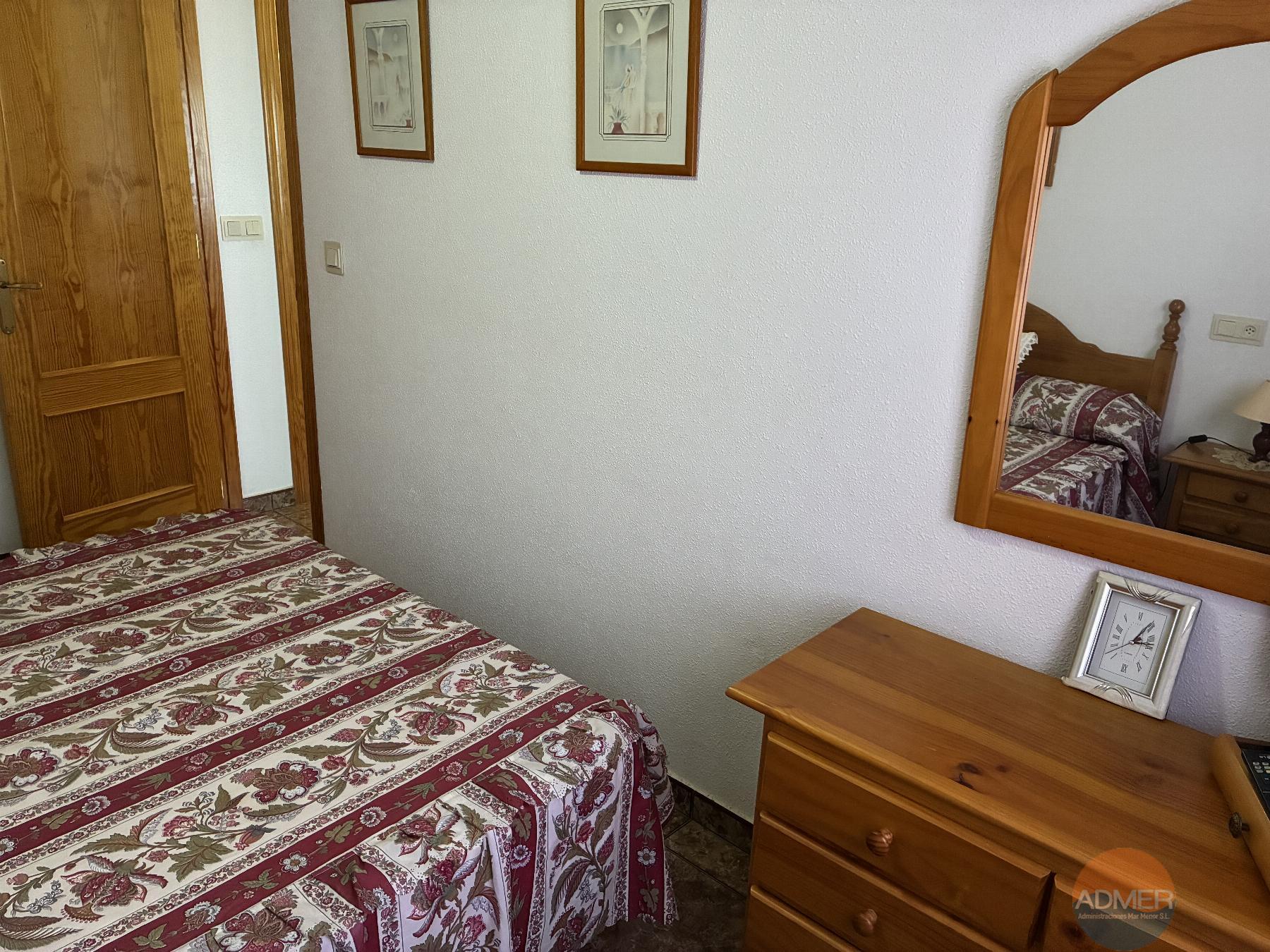Venta de piso en Santiago de la Ribera
