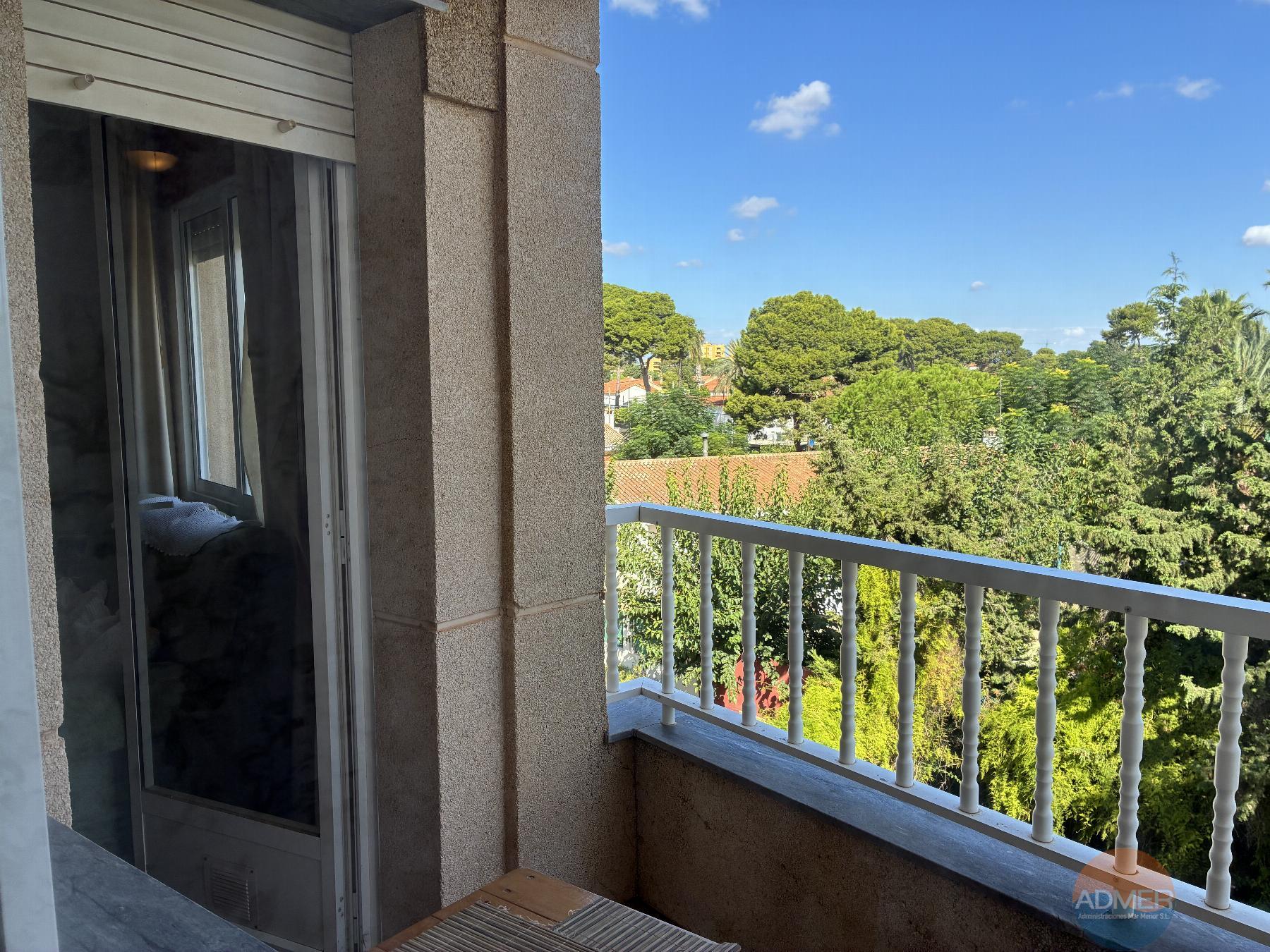 Venta de piso en Santiago de la Ribera